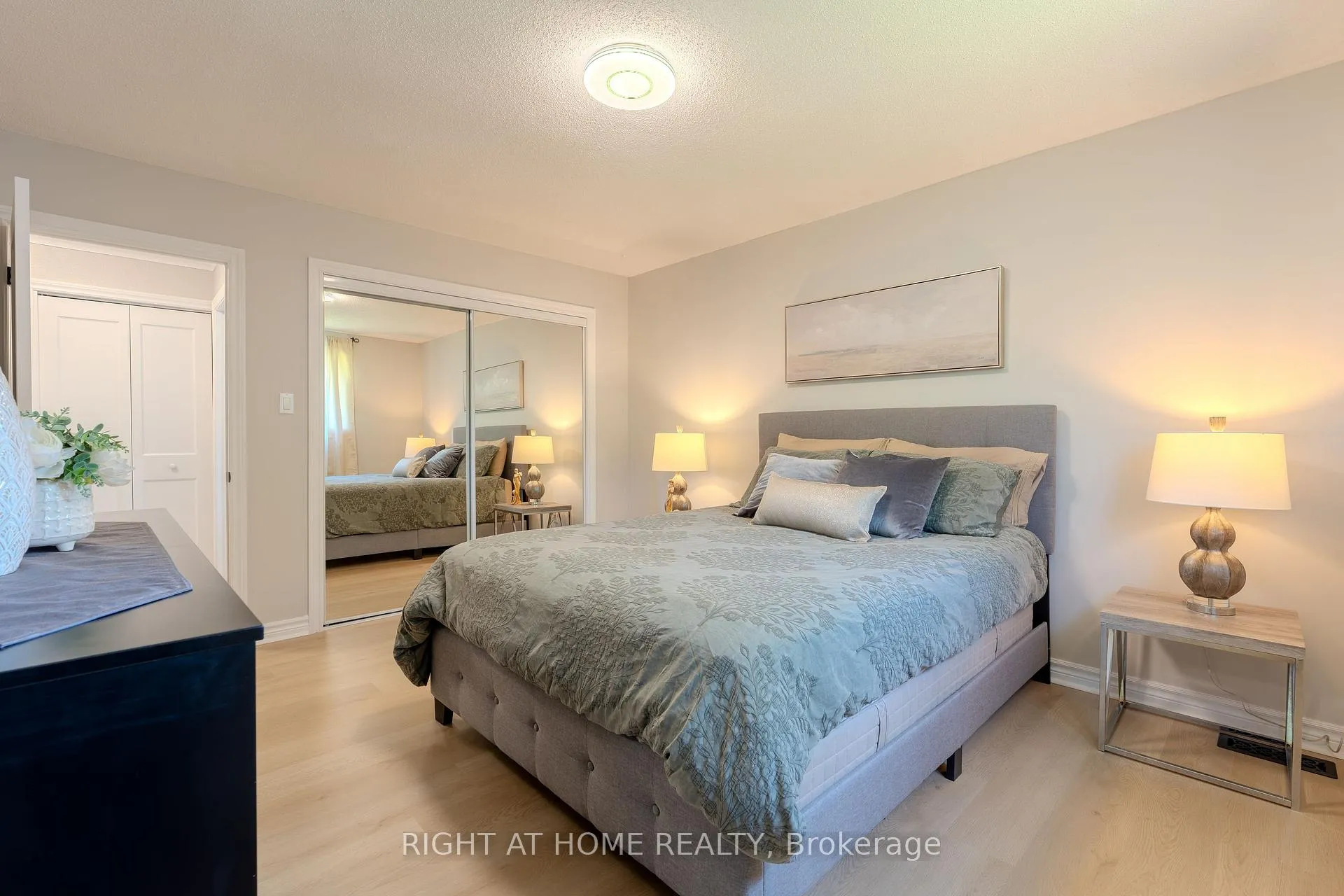 Photo 20 of 80 Chilton Drive, Hamilton, Stoney Creek Mountain — HOMEH