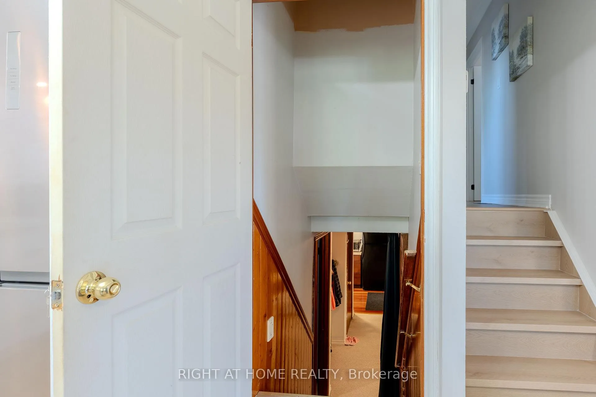 Photo 26 of 80 Chilton Drive, Hamilton, Stoney Creek Mountain — HOMEH