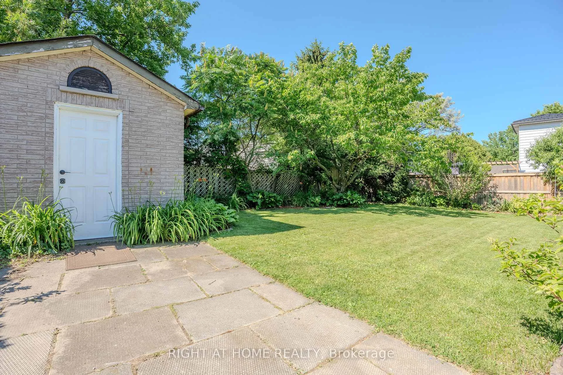 Photo 33 of 80 Chilton Drive, Hamilton, Stoney Creek Mountain — HOMEH