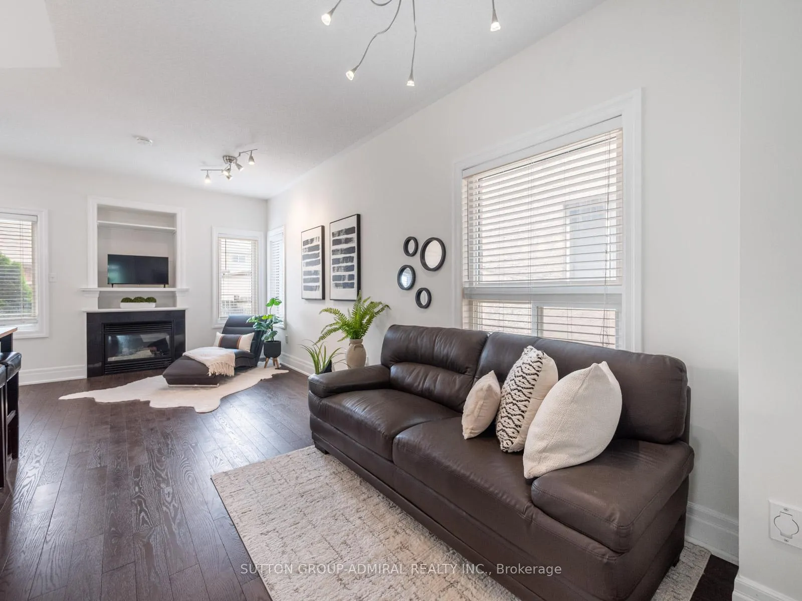 Photo 11 of 10 Forest Run Boulevard, Vaughan, Patterson — HOMEH