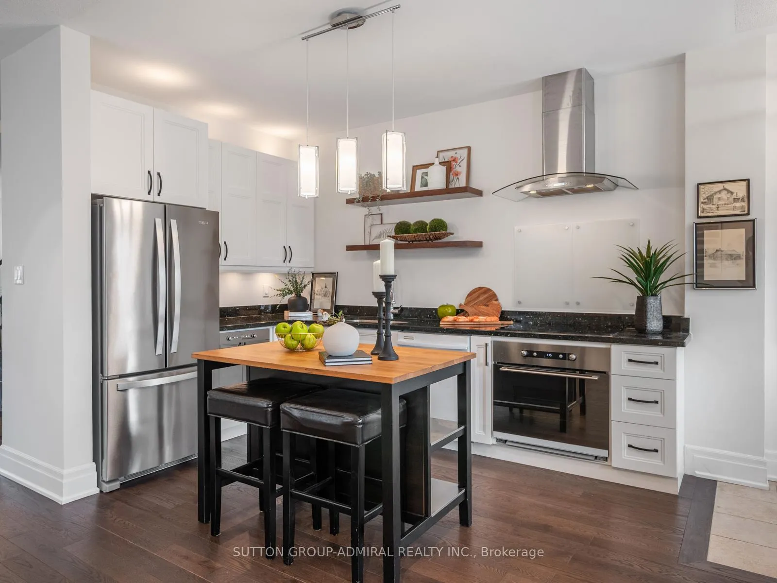 Photo 14 of 10 Forest Run Boulevard, Vaughan, Patterson — HOMEH