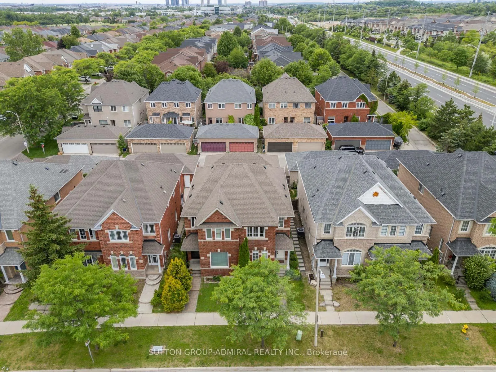 Photo 41 of 10 Forest Run Boulevard, Vaughan, Patterson — HOMEH