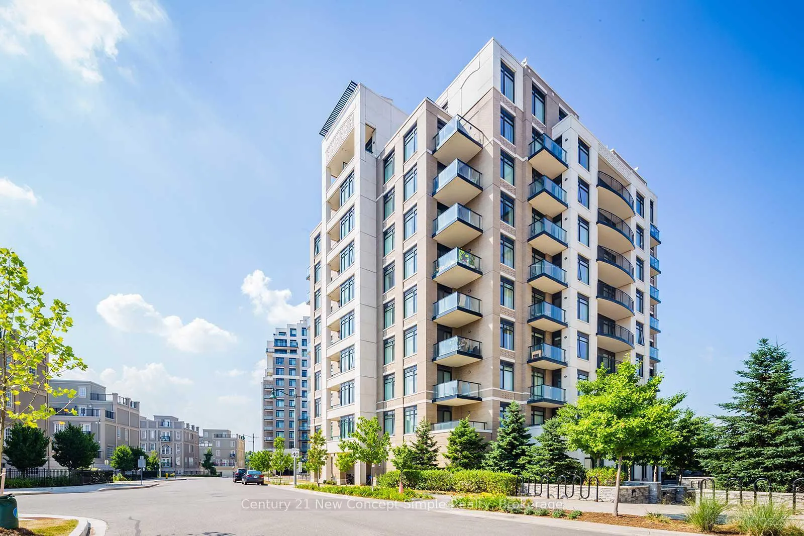 Photo 4 of Unit 904, 131 Upper Duke Crescent, Markham, Unionville — HOMEH