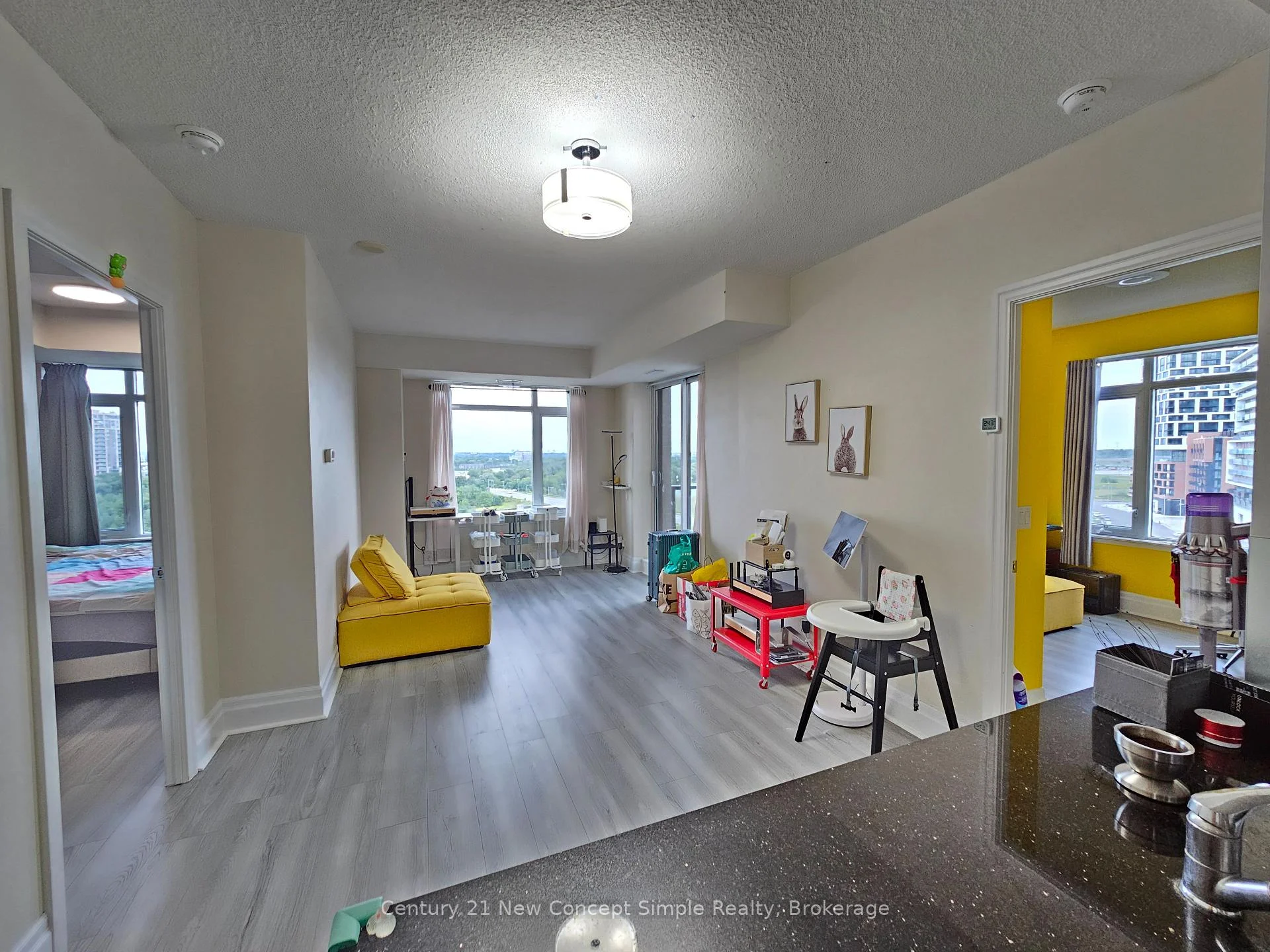 Photo 6 of Unit 904, 131 Upper Duke Crescent, Markham, Unionville — HOMEH
