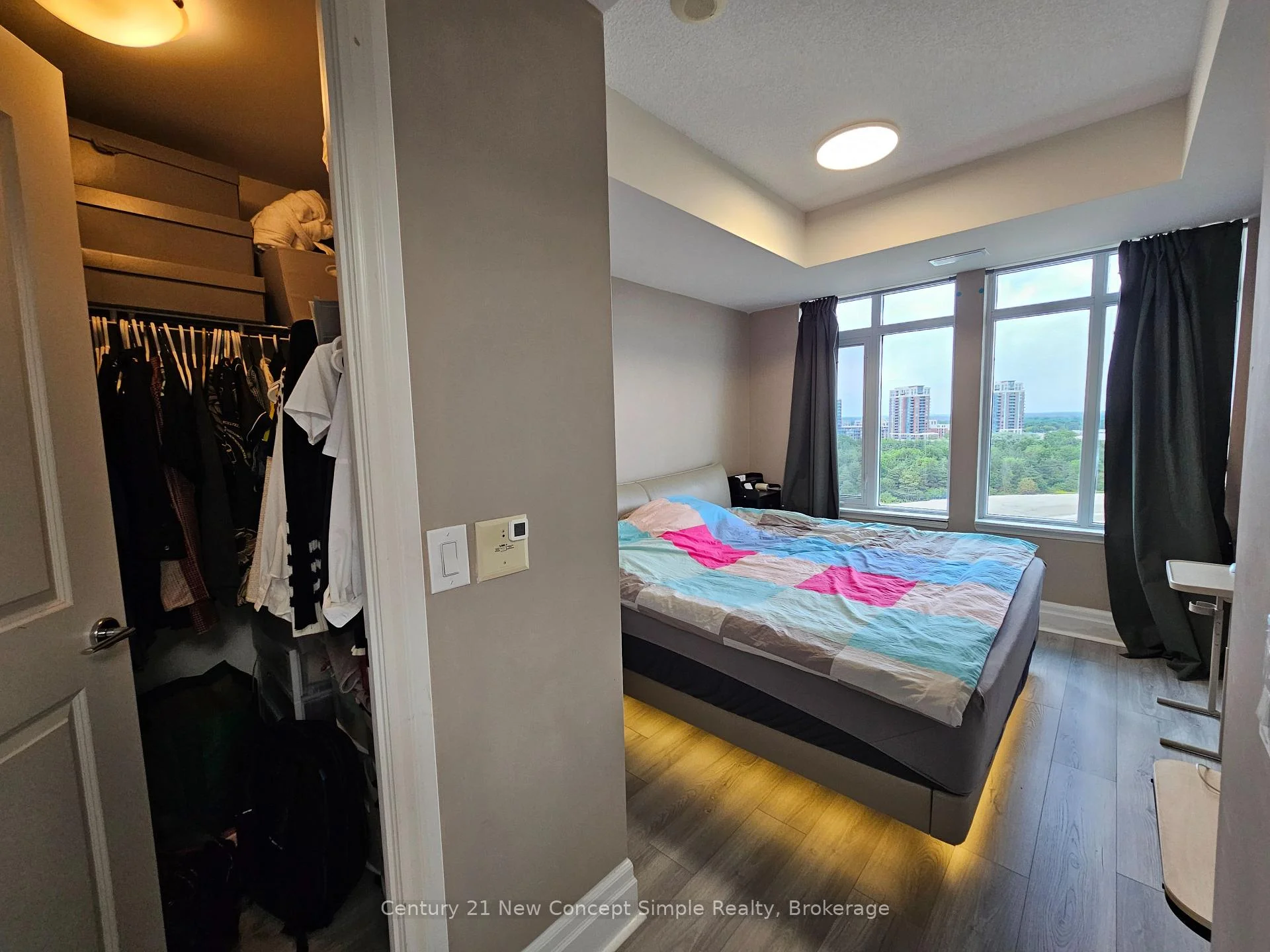 Photo 10 of Unit 904, 131 Upper Duke Crescent, Markham, Unionville — HOMEH