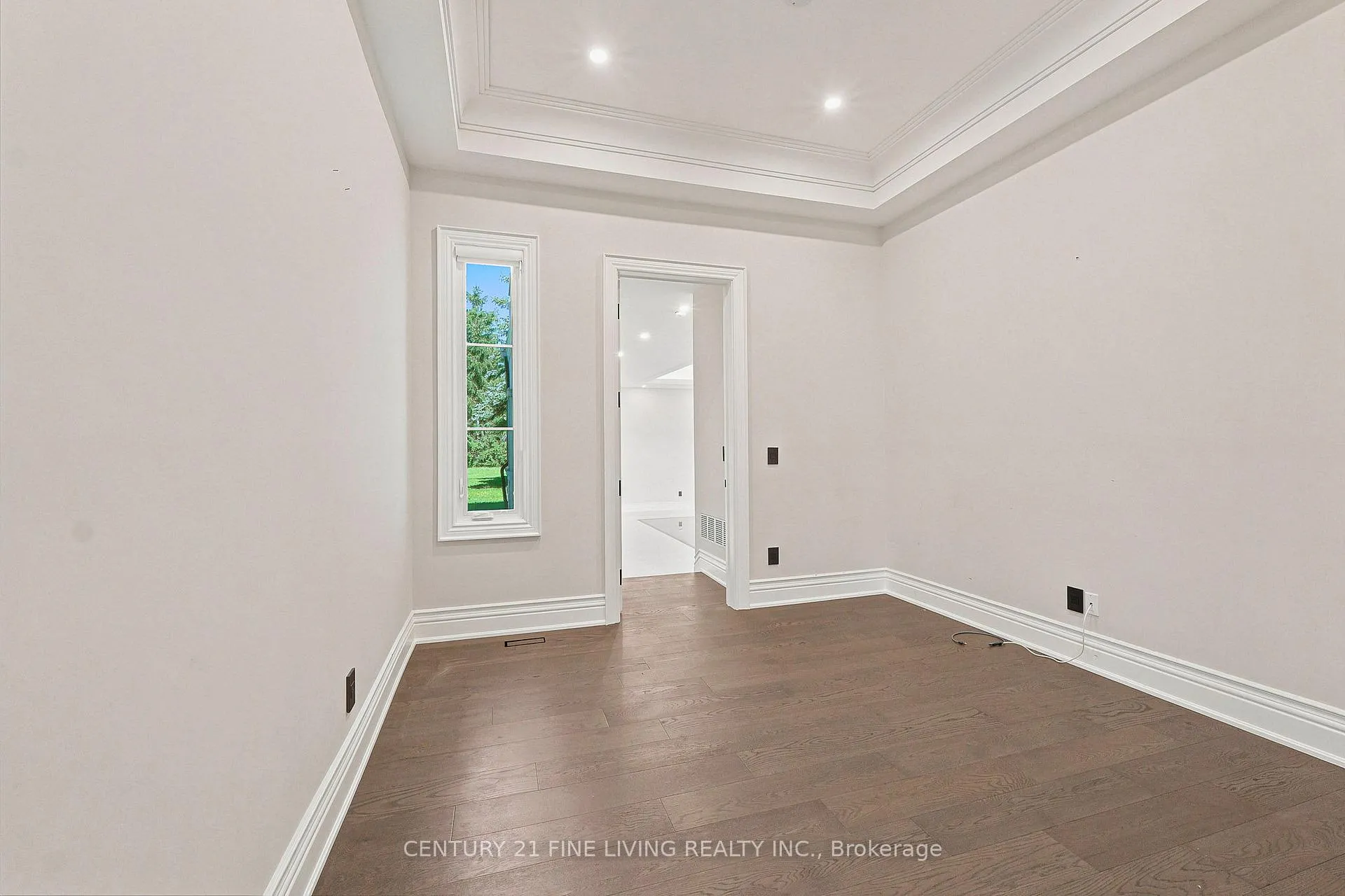 Photo 7 of 4 Grafton Crescent, Brampton, Toronto Gore Rural Estate — HOMEH
