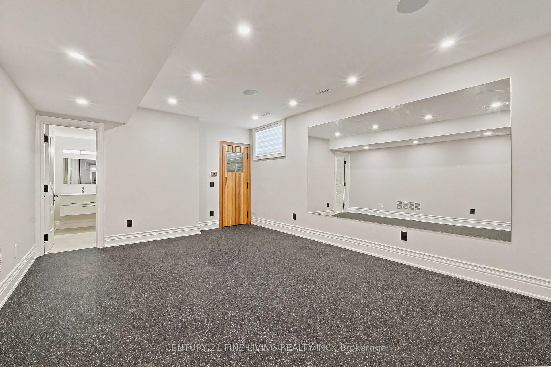 Photo 45 of 4 Grafton Crescent, Brampton, Toronto Gore Rural Estate — HOMEH