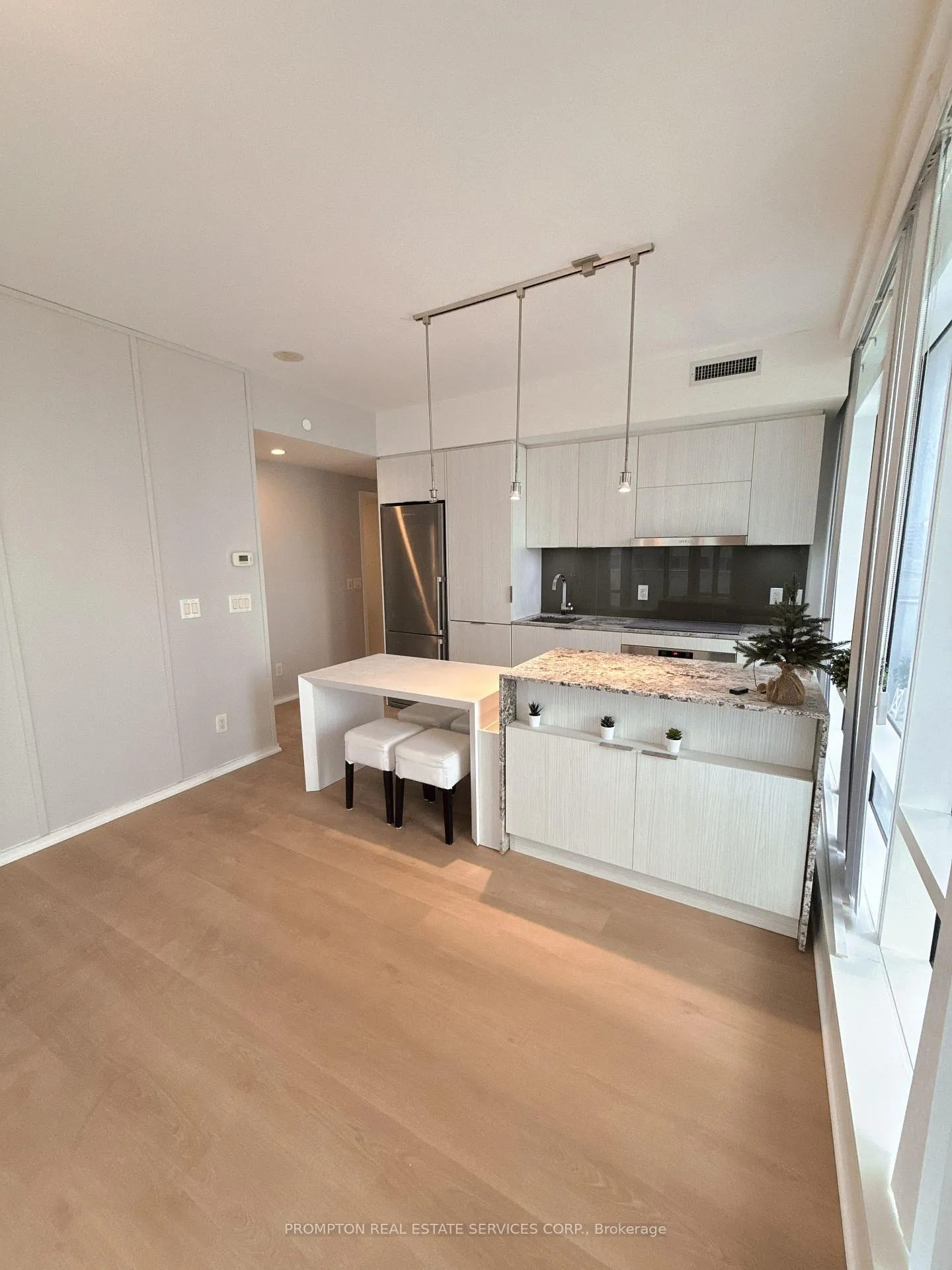 Photo 9 of Unit 3110, 1 Bloor Street E, Toronto, Church-Yonge Corridor — HOMEH