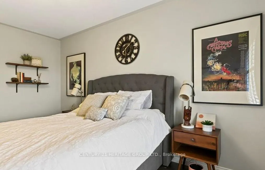 Photo 21 of 67 MacNeil Court, Haldimand — HOMEH