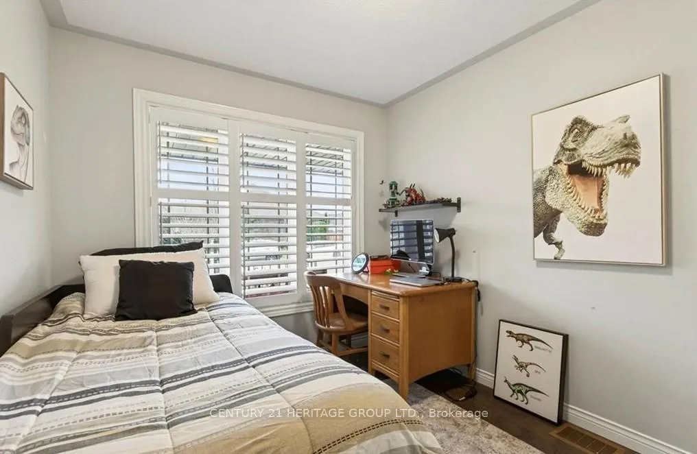 Photo 25 of 67 MacNeil Court, Haldimand — HOMEH