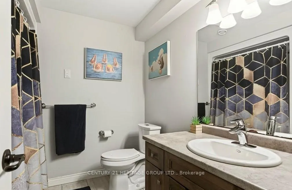 Photo 35 of 67 MacNeil Court, Haldimand — HOMEH
