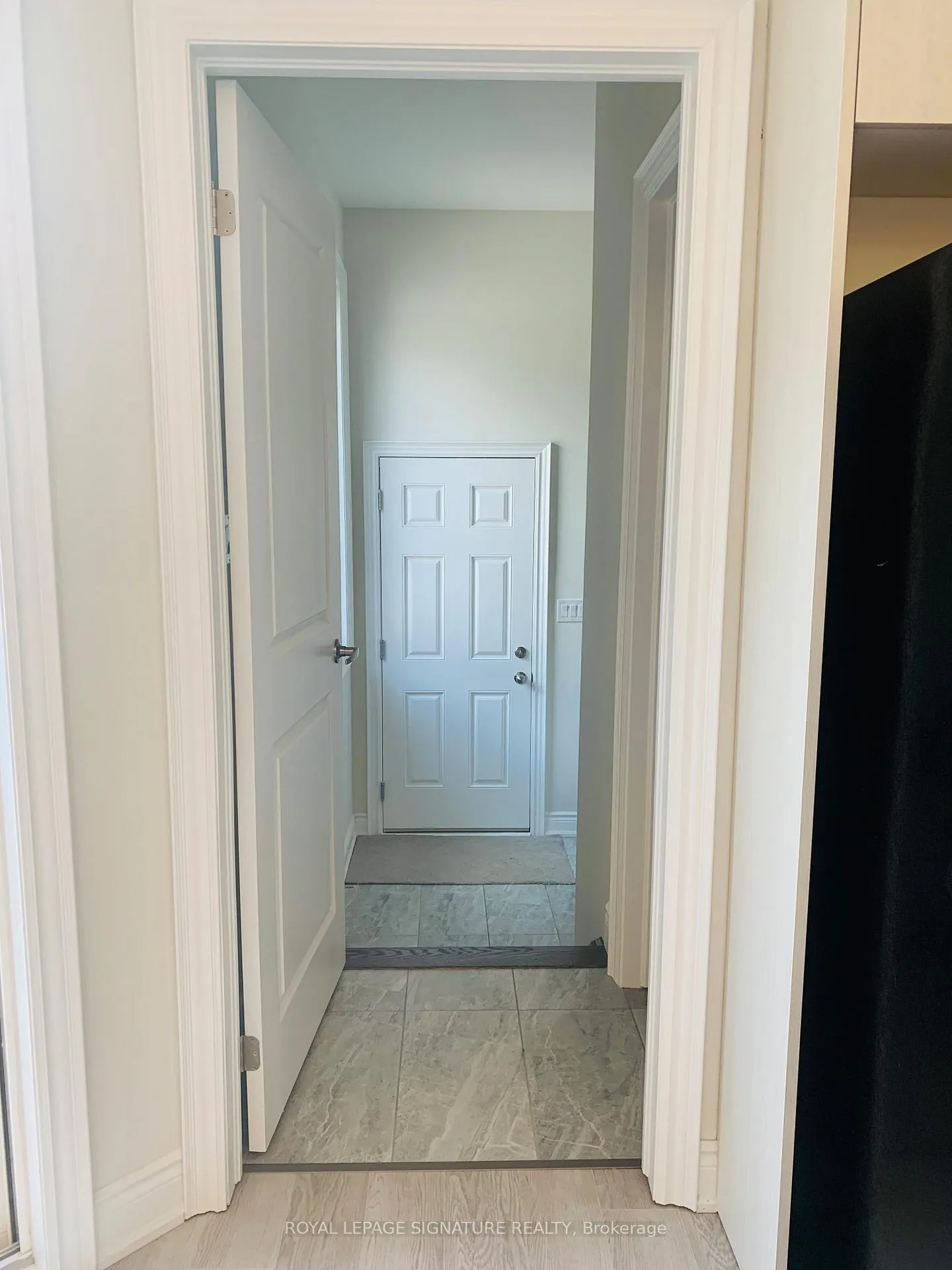 Photo 10 of 1089 Rippingale Trail, Peterborough, Northcrest Ward 5 — HOMEH