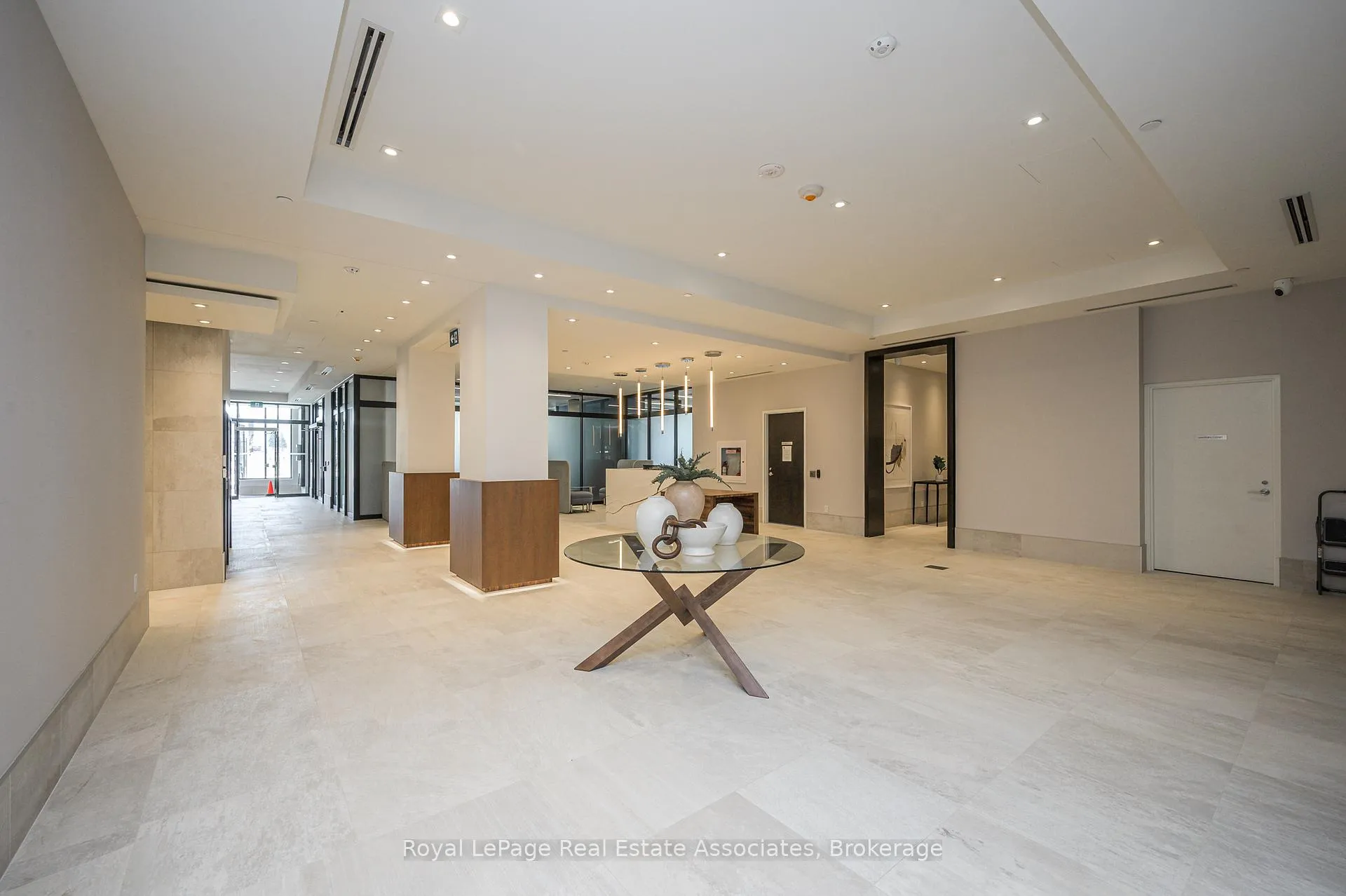Photo 10 of Unit 506, 385 Winston Road, Grimsby, Grimsby Beach — HOMEH