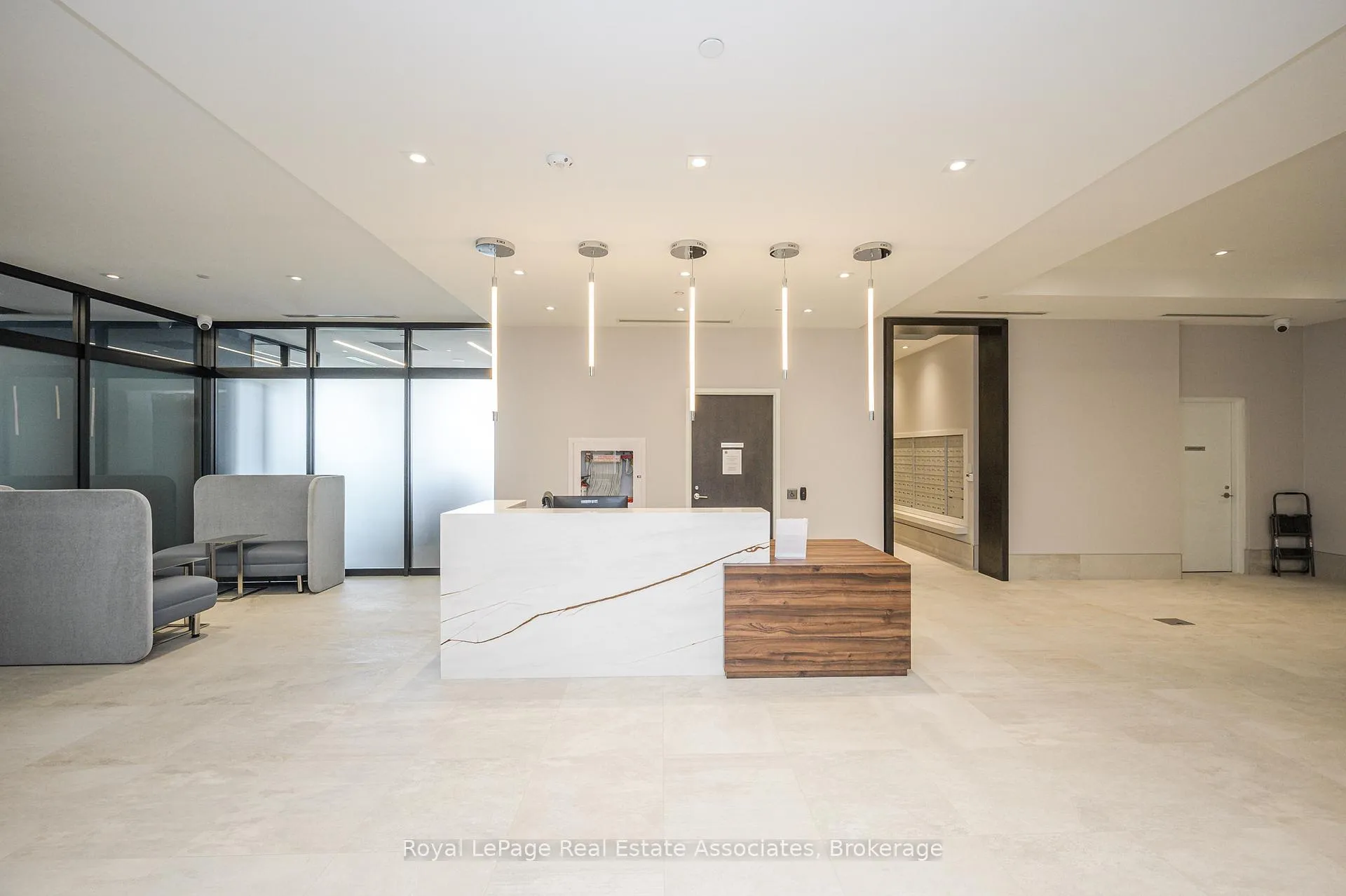 Photo 13 of Unit 506, 385 Winston Road, Grimsby, Grimsby Beach — HOMEH