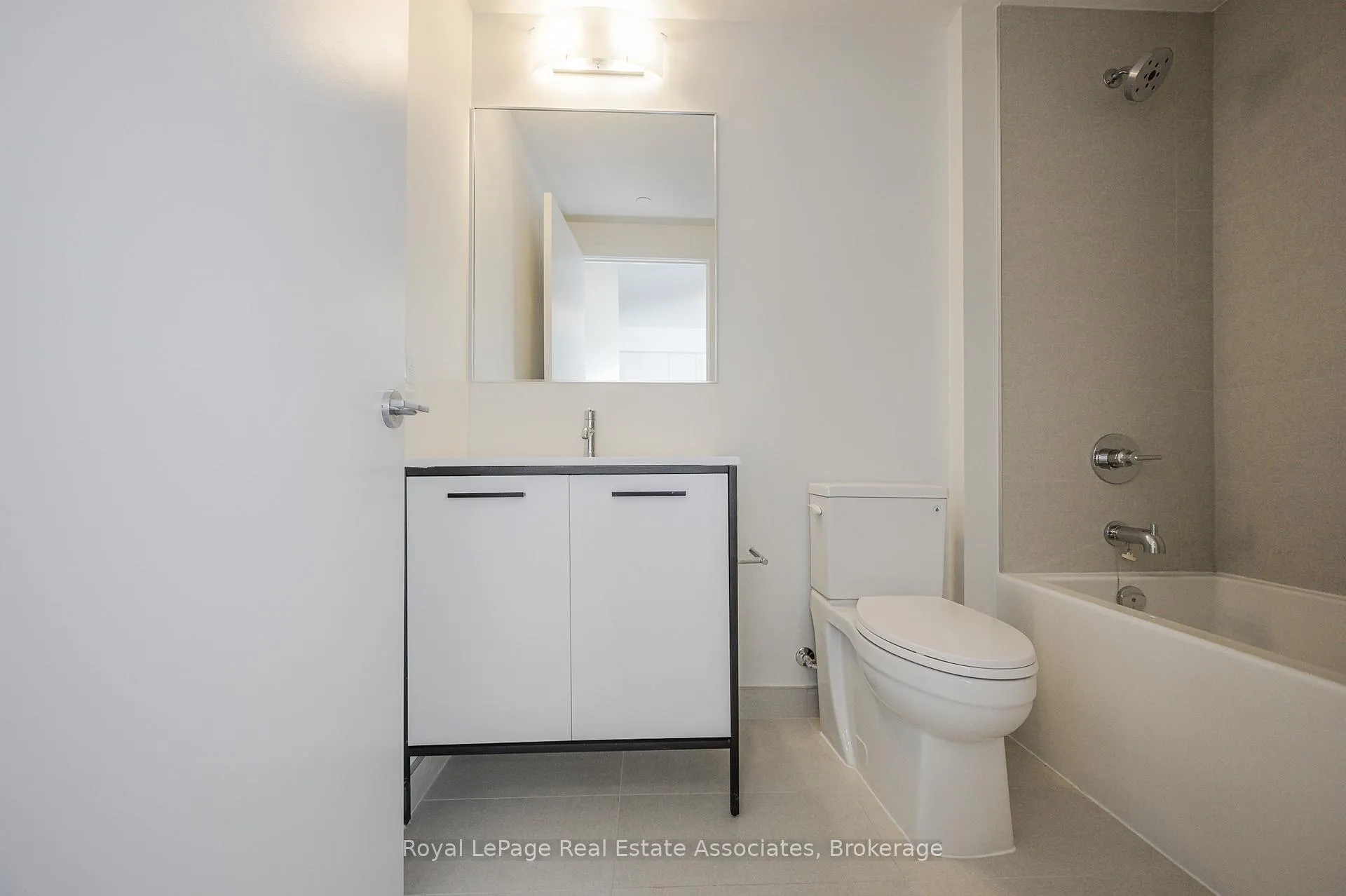 Photo 19 of Unit 506, 385 Winston Road, Grimsby, Grimsby Beach — HOMEH