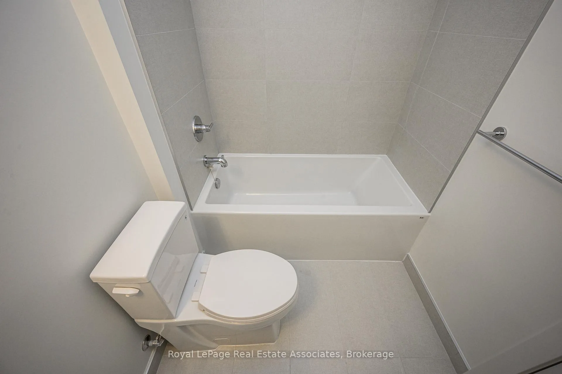 Photo 22 of Unit 506, 385 Winston Road, Grimsby, Grimsby Beach — HOMEH