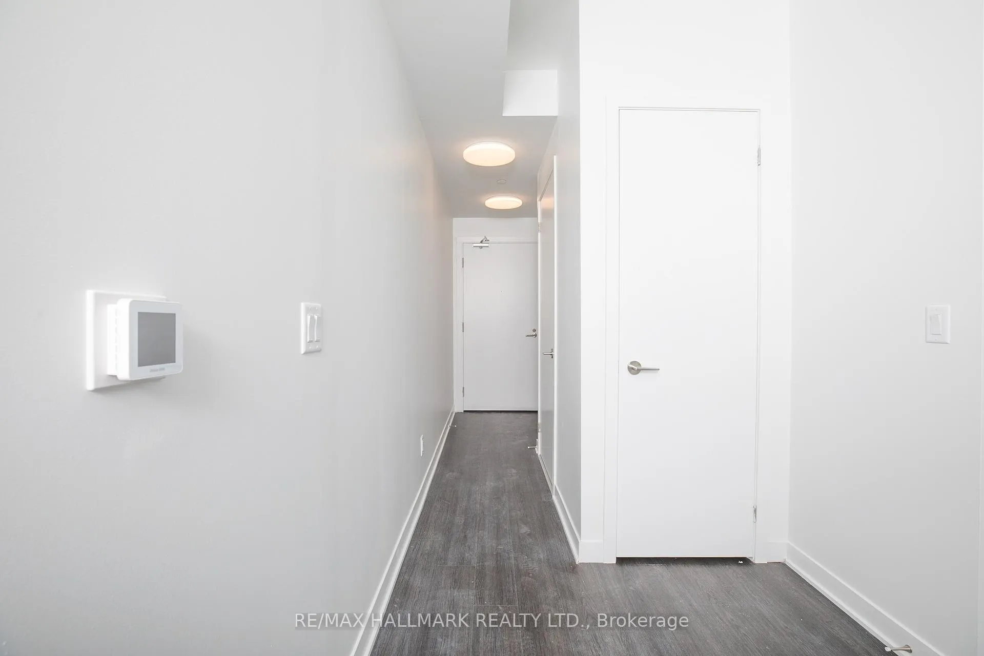Photo 6 of Unit 607, 185 Alberta Avenue, Toronto, Wychwood — HOMEH