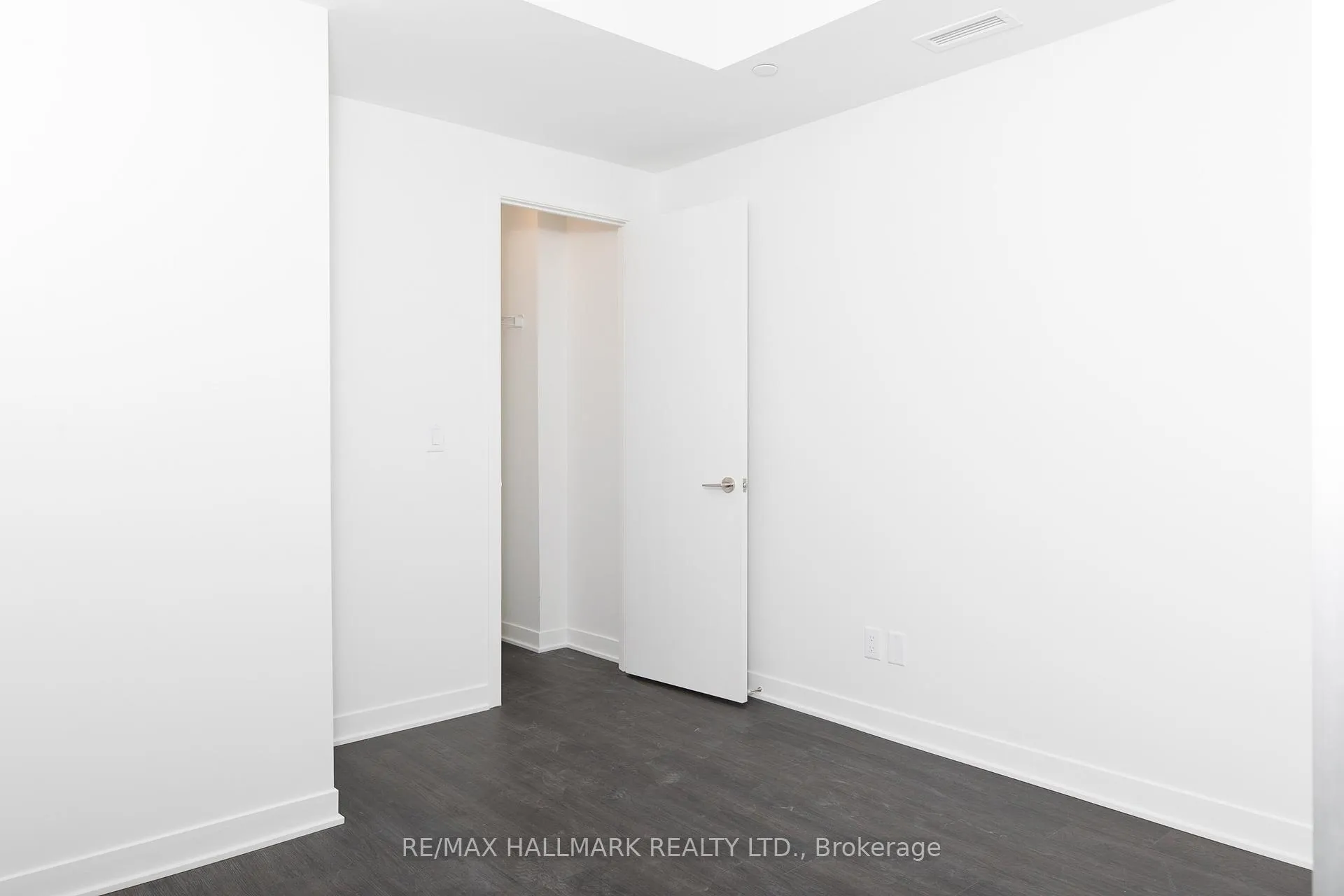 Photo 12 of Unit 607, 185 Alberta Avenue, Toronto, Wychwood — HOMEH