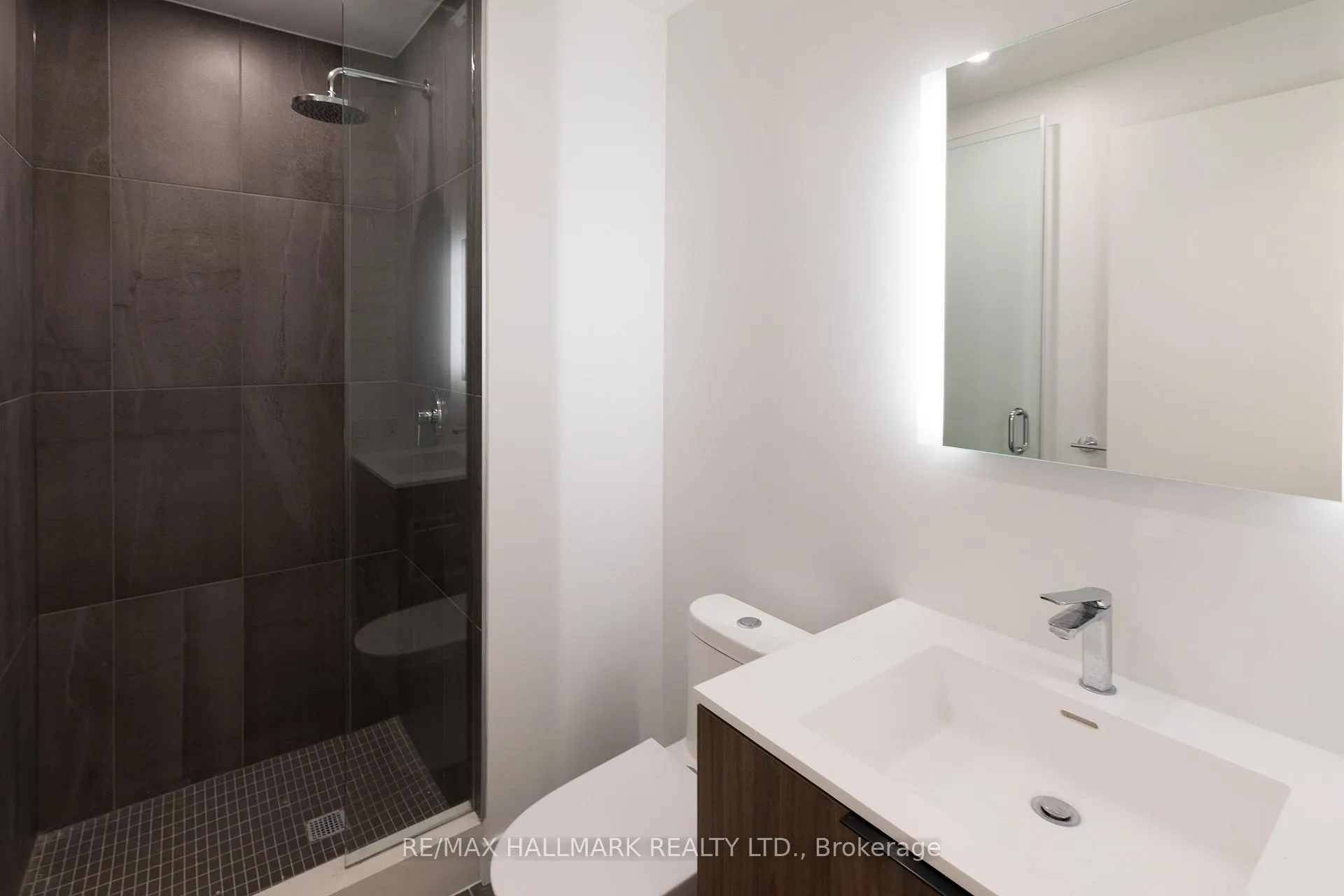 Photo 14 of Unit 607, 185 Alberta Avenue, Toronto, Wychwood — HOMEH