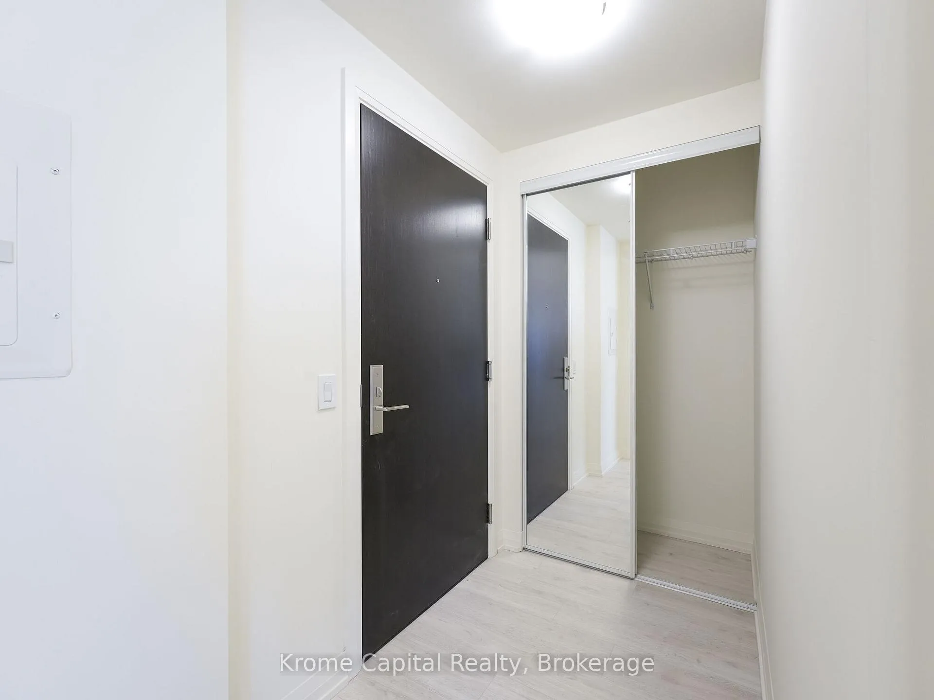Photo 4 of Unit 1811, 9000 Jane Street, Vaughan, Concord — HOMEH