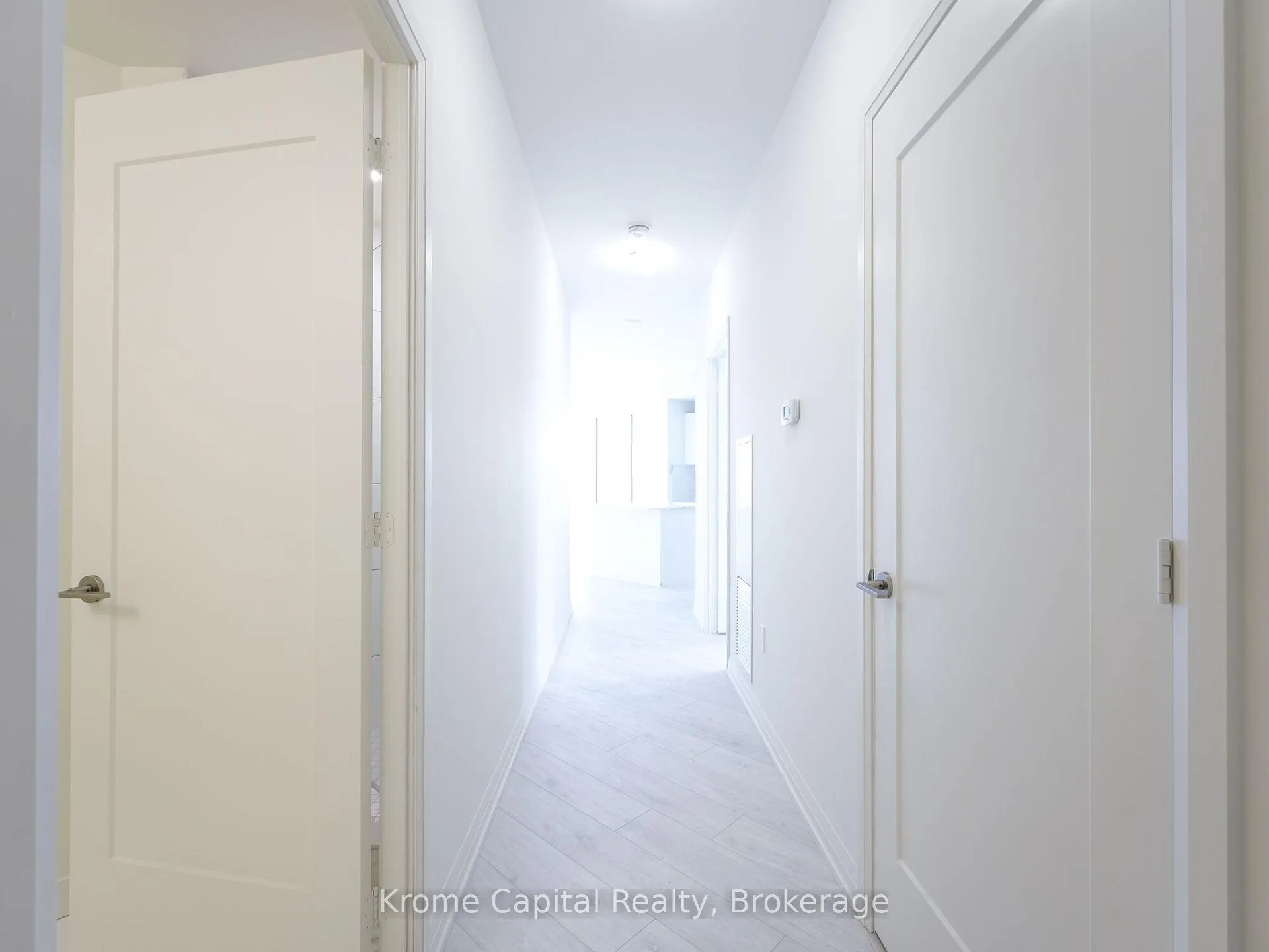 Photo 5 of Unit 1811, 9000 Jane Street, Vaughan, Concord — HOMEH