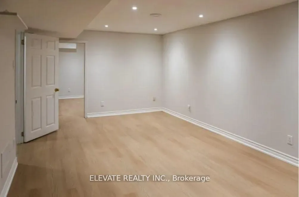 Photo 4 of Unit Lower, 66 Willowbrook Road, Markham, Aileen-Willowbrook — HOMEH