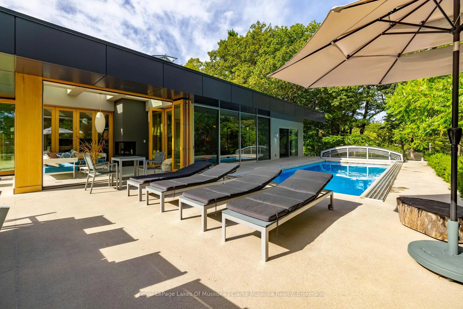 Photo 5 of 1114 Road 3200, Gravenhurst, Muskoka (S) — HOMEH