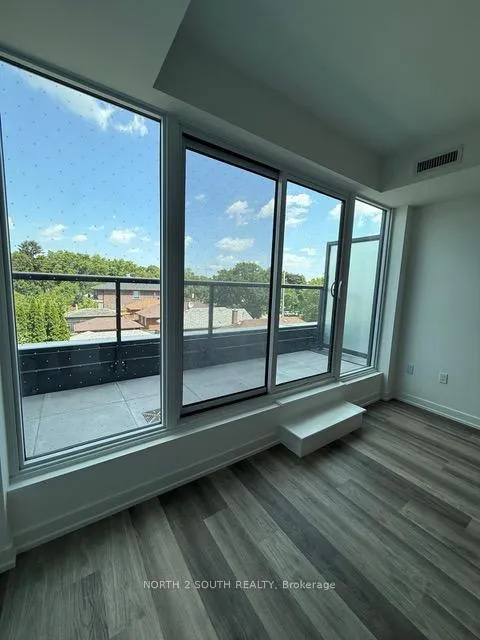 Photo 13 of Unit 323, 6 Chartwell Road, Etobicoke, Stonegate-Queensway — HOMEH