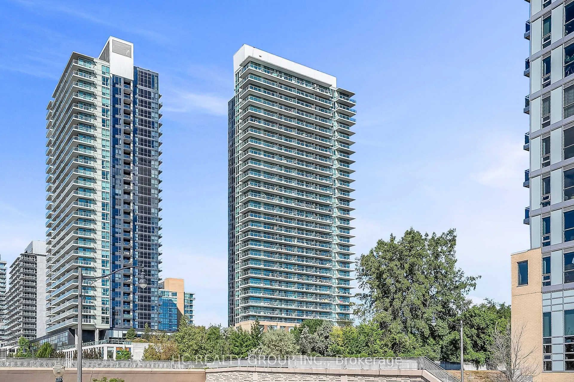 Front of Unit 2205, 33 Singer Court
