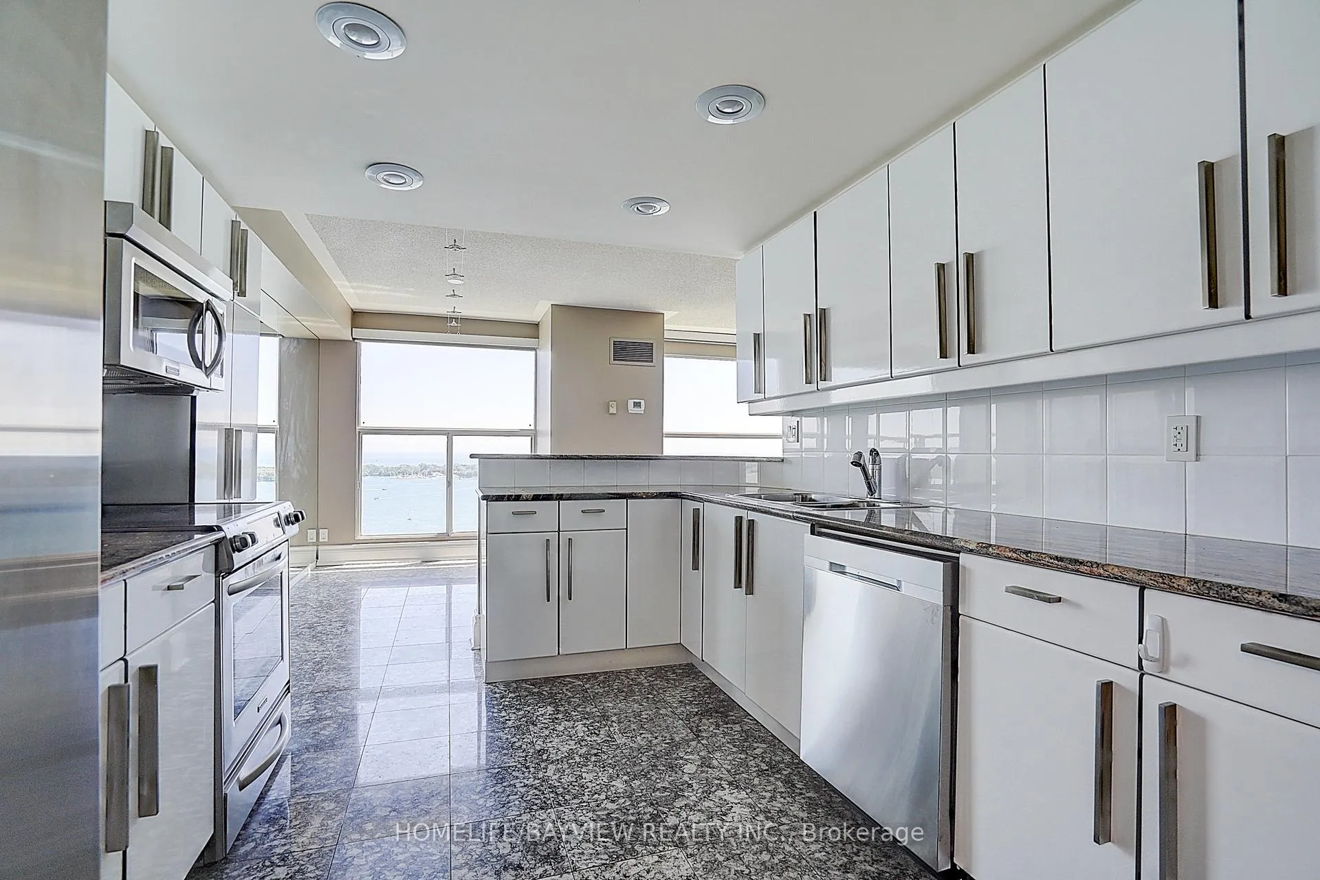 Photo 14 of Unit 3108, 99 Harbour Square, Toronto, Waterfront Communities — HOMEH