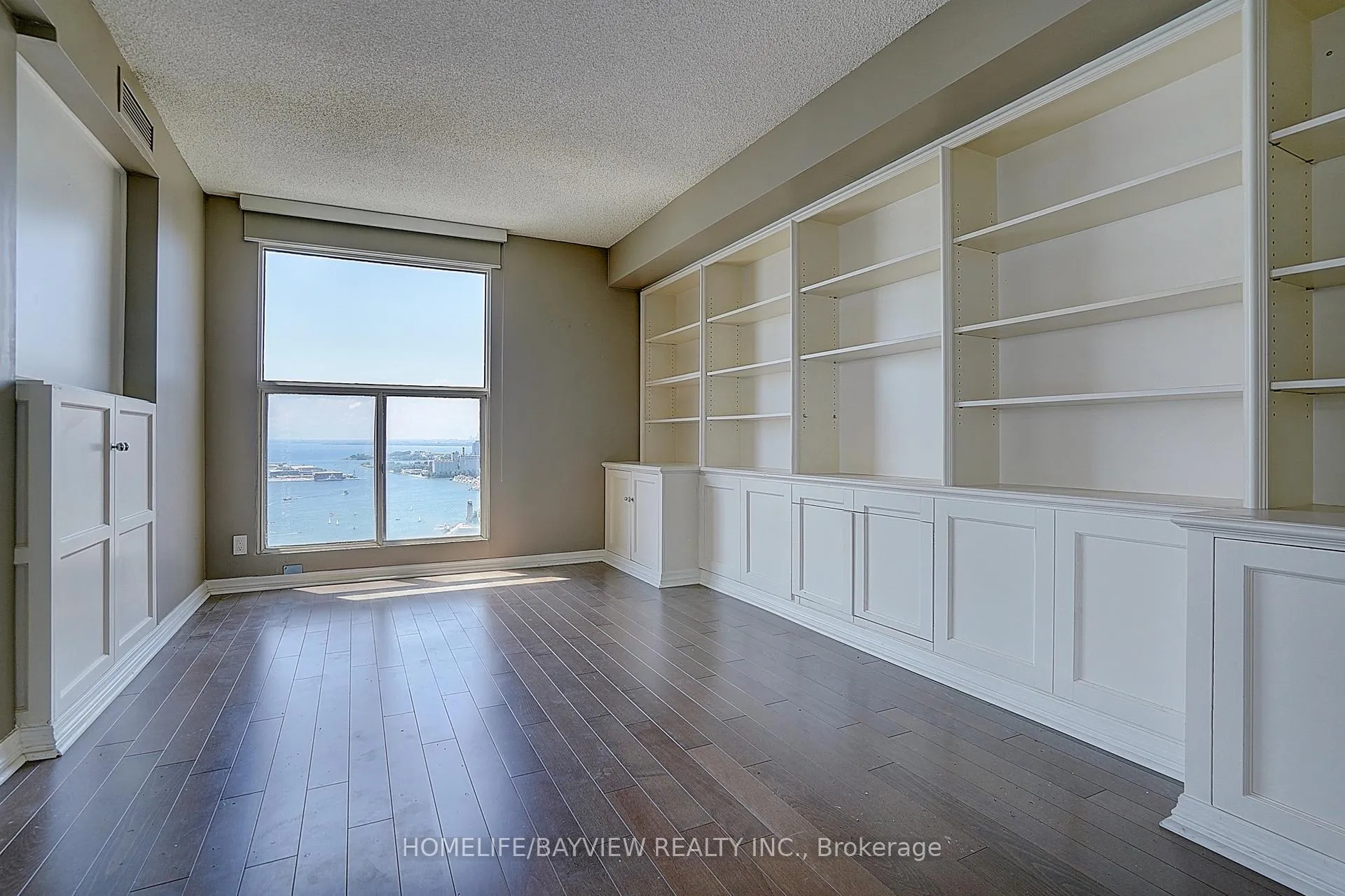 Photo 17 of Unit 3108, 99 Harbour Square, Toronto, Waterfront Communities — HOMEH
