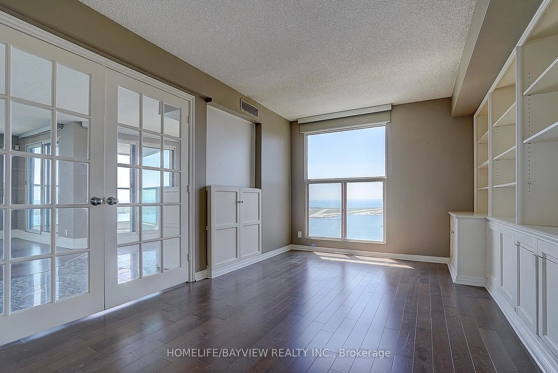Photo 18 of Unit 3108, 99 Harbour Square, Toronto, Waterfront Communities — HOMEH