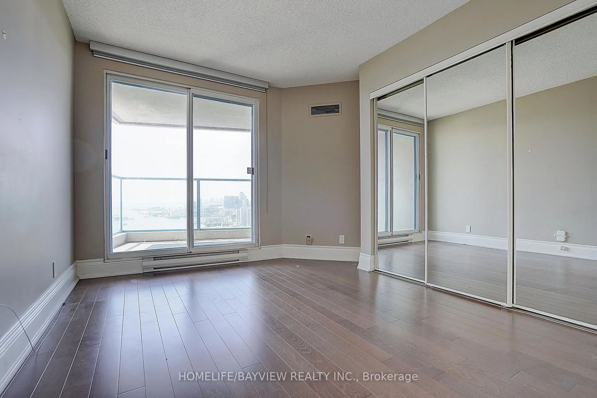 Photo 30 of Unit 3108, 99 Harbour Square, Toronto, Waterfront Communities — HOMEH