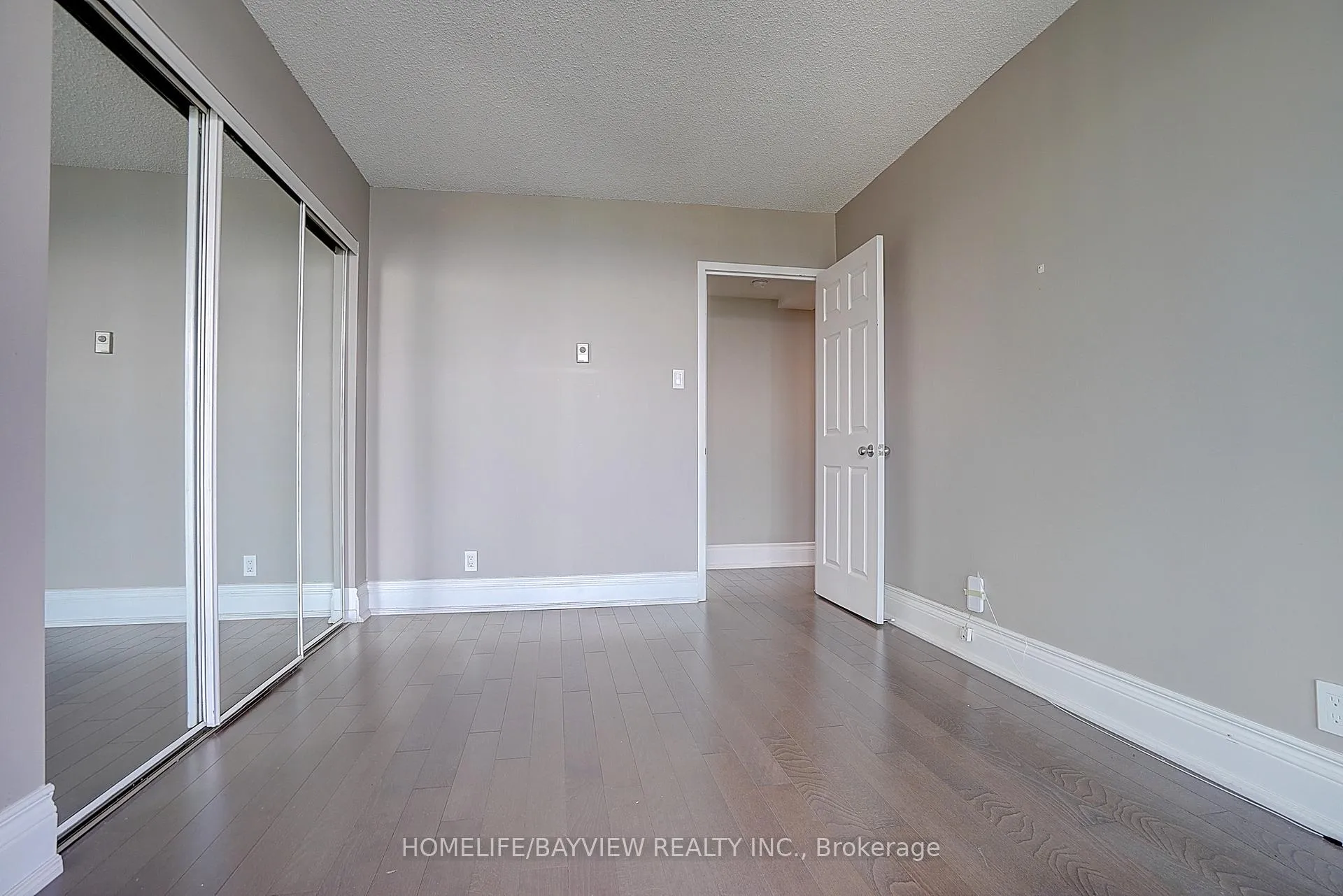 Photo 31 of Unit 3108, 99 Harbour Square, Toronto, Waterfront Communities — HOMEH