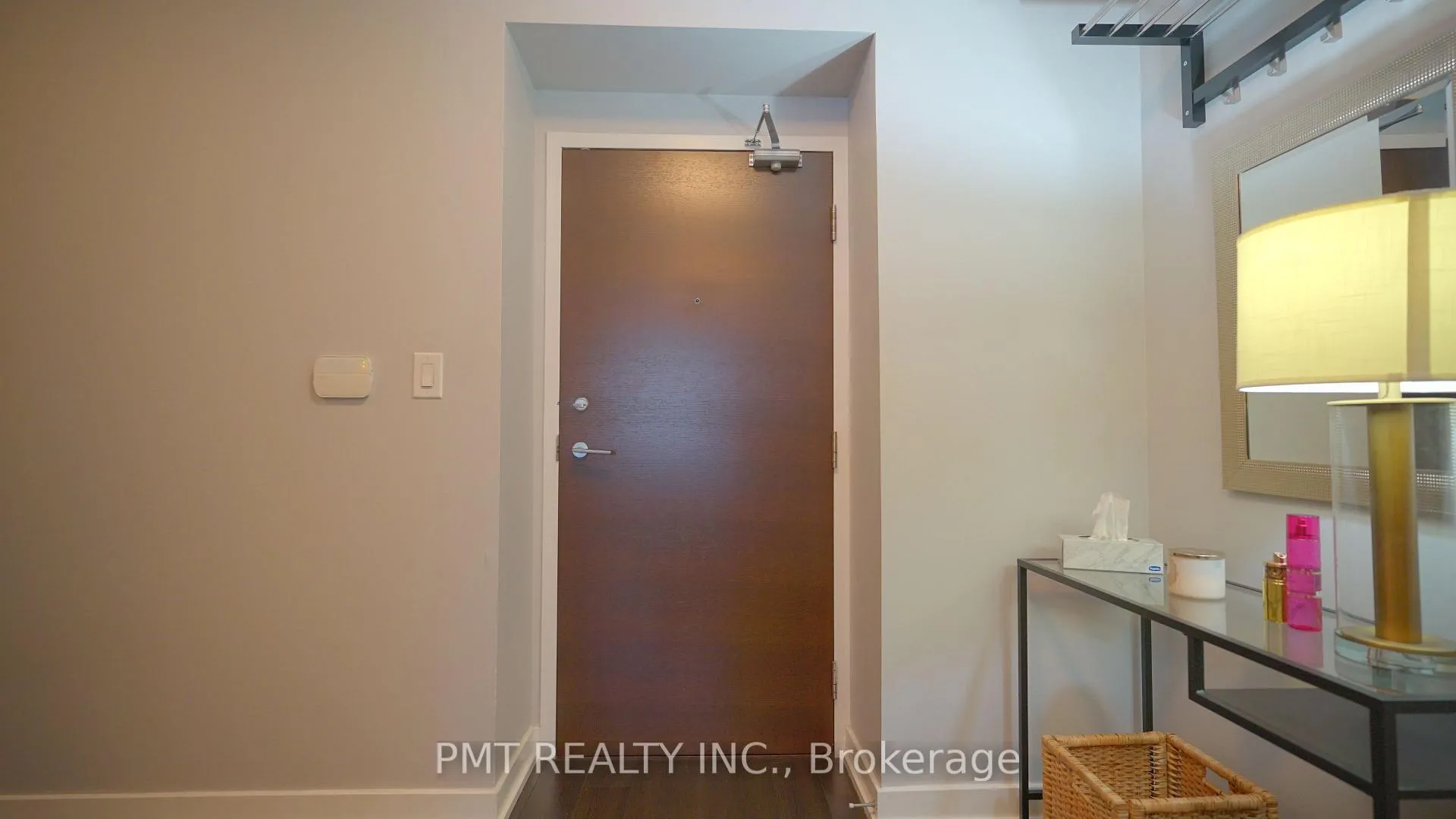 Photo 3 of Unit 323, 21 Iceboat Terrace, Toronto, Waterfront Communities — HOMEH