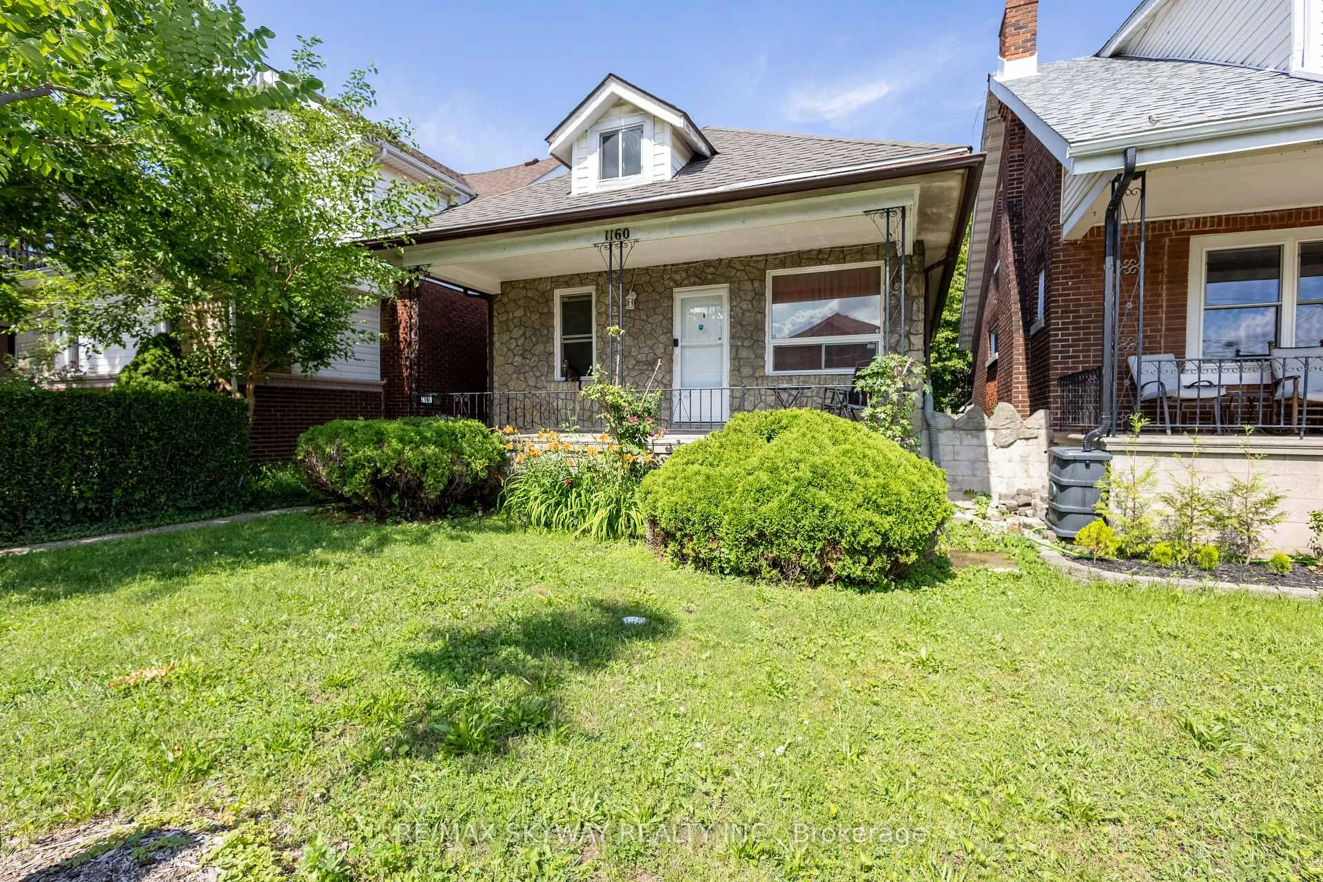 Photo of 1160 Elm Avenue