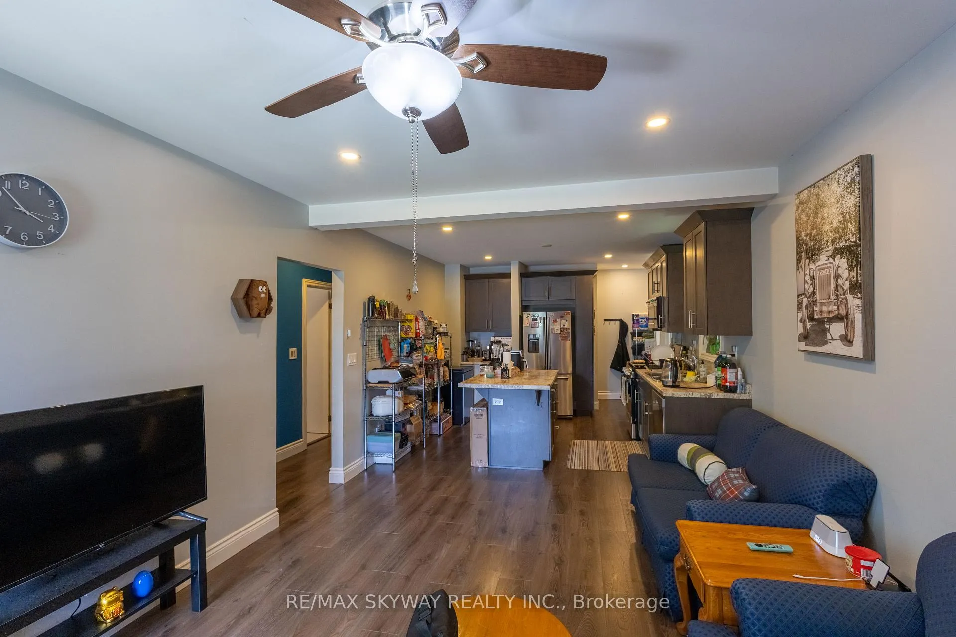 Photo 5 of 1160 Elm Avenue, Windsor — HOMEH