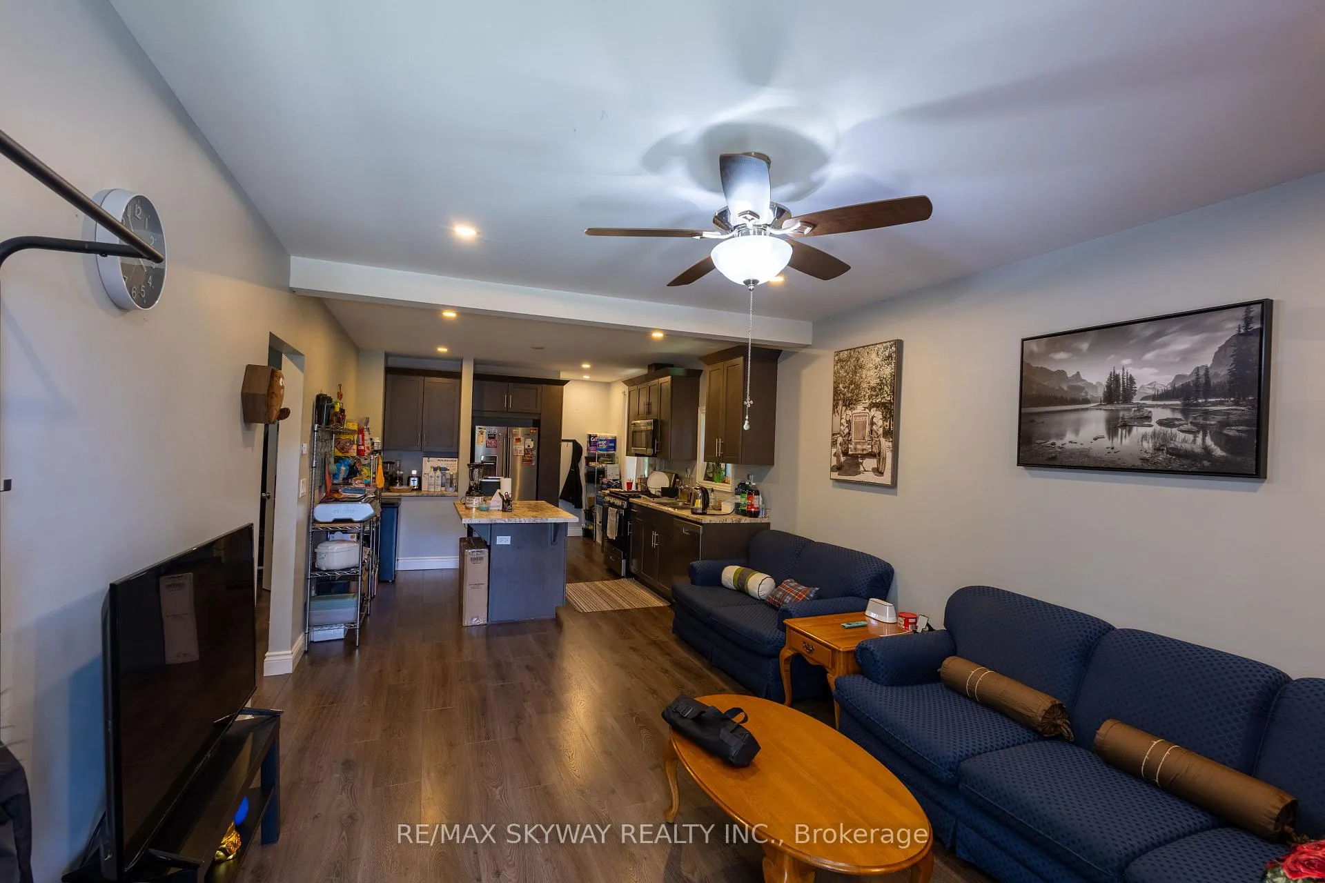 Photo 6 of 1160 Elm Avenue, Windsor — HOMEH
