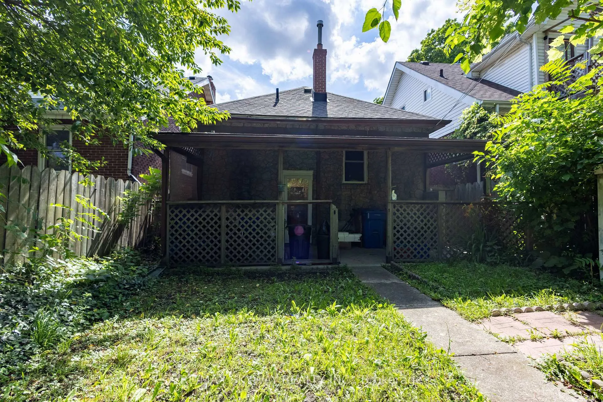 Photo 26 of 1160 Elm Avenue, Windsor — HOMEH
