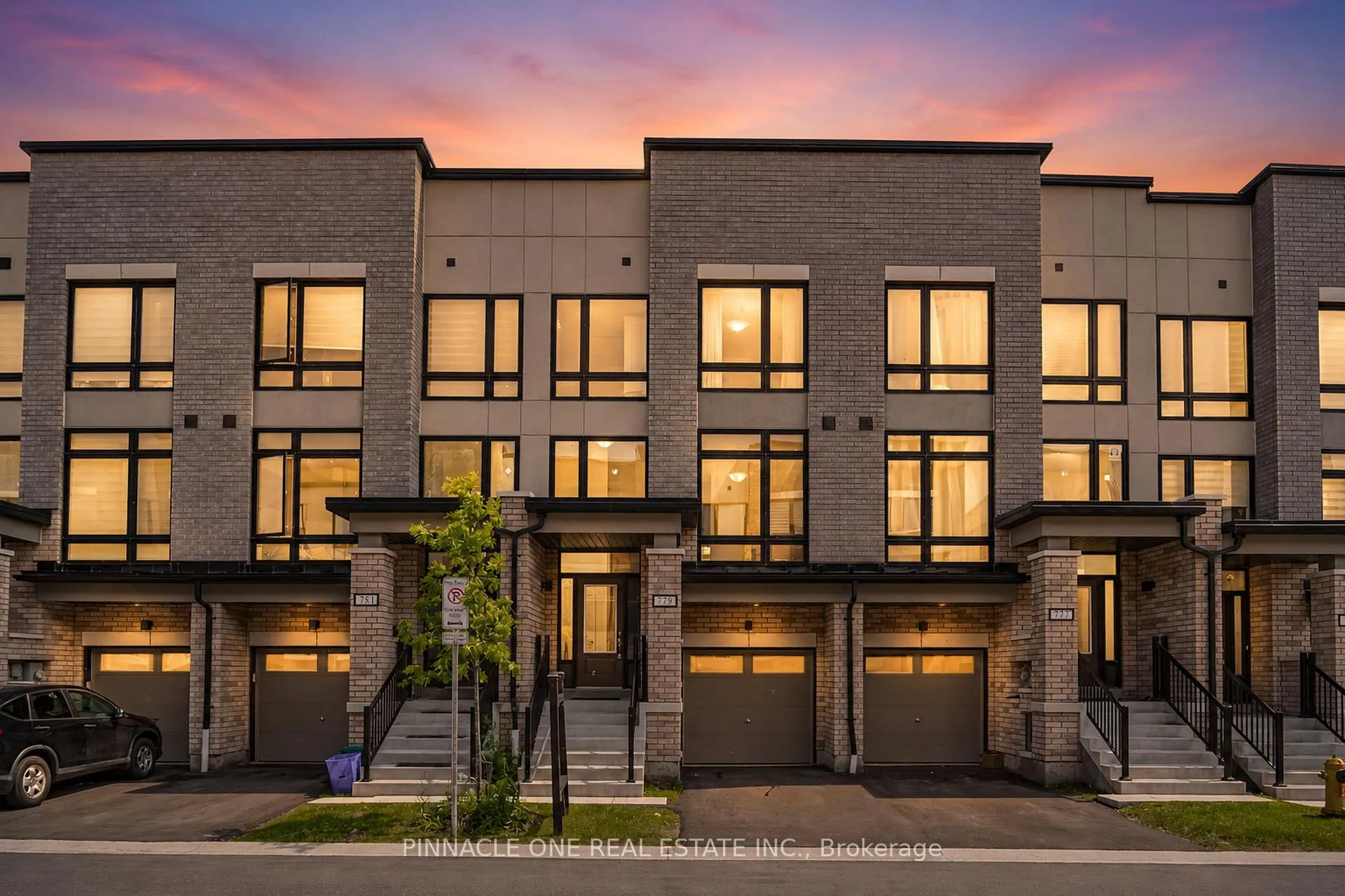 Photo 1 of 779 Heathrow Path, Oshawa, Samac — HOMEH