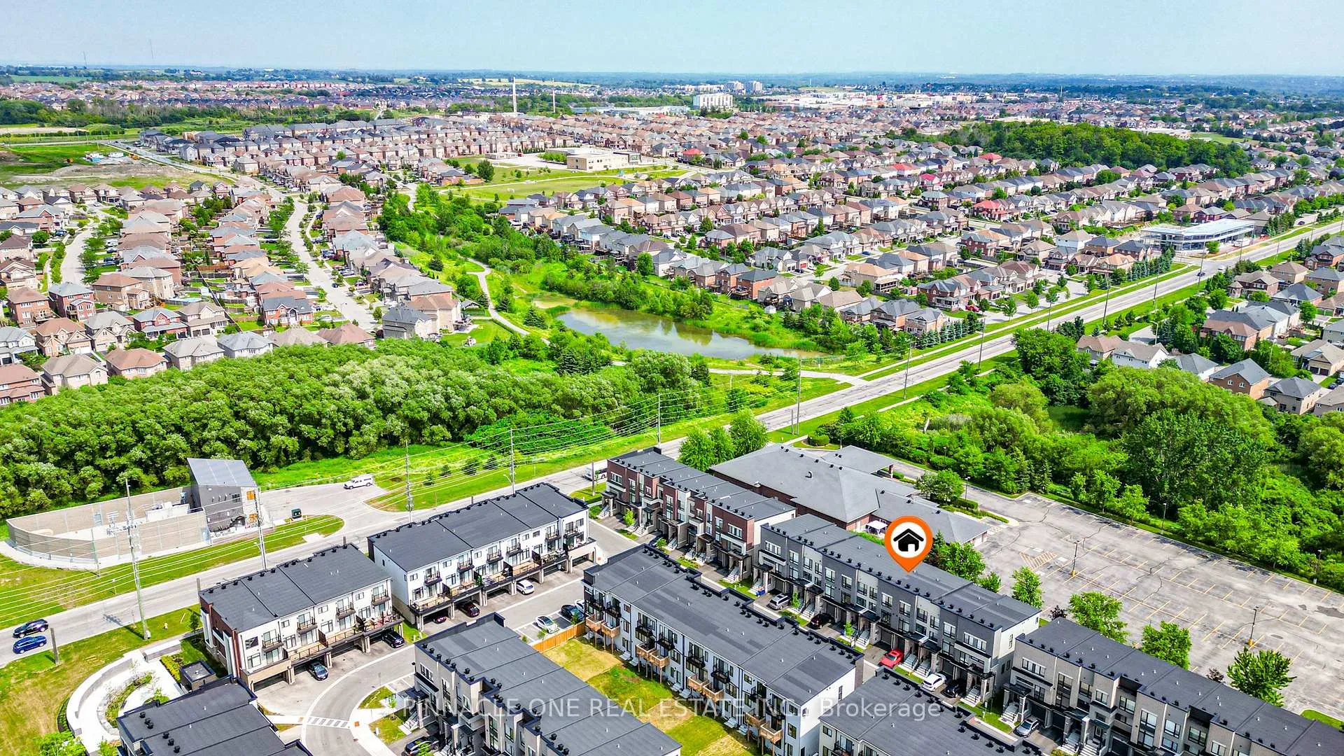 Photo 5 of 779 Heathrow Path, Oshawa, Samac — HOMEH