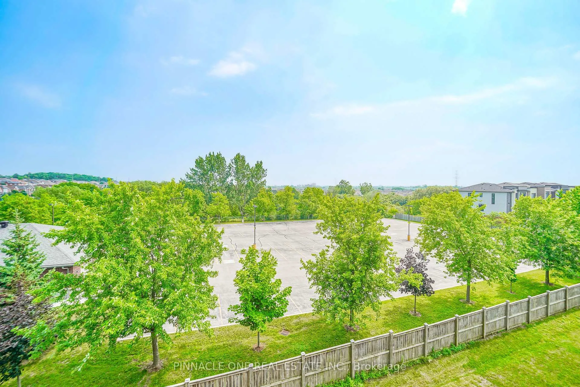 Photo 21 of 779 Heathrow Path, Oshawa, Samac — HOMEH