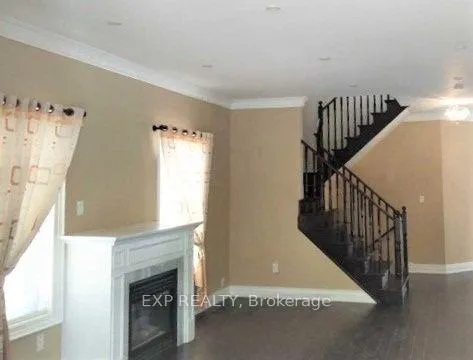 Photo 2 of 108 Hollywood Hill Circle, Vaughan, Vellore Village — HOMEH