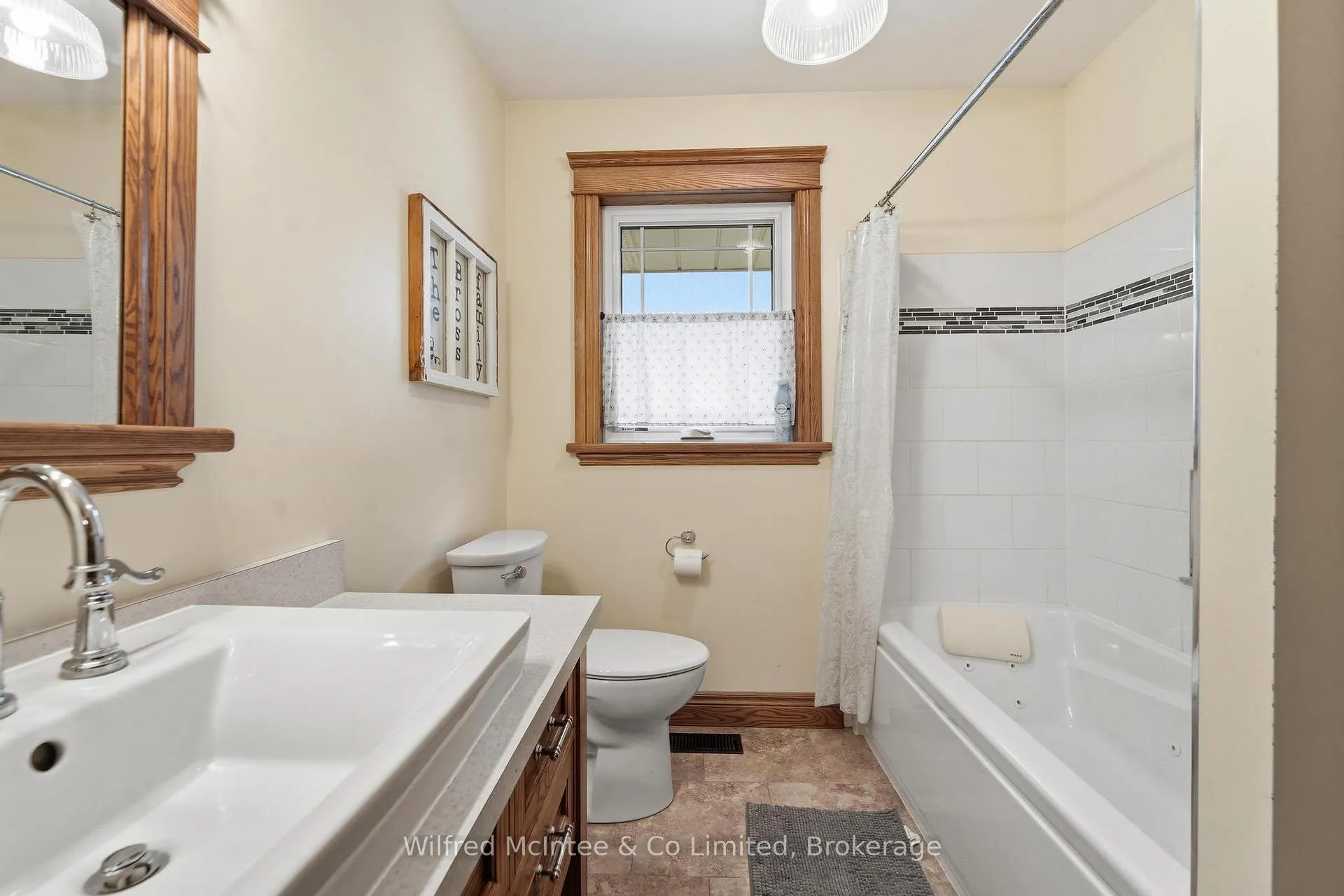 Photo 24 of 7 Ignatz Street, South Bruce — HOMEH