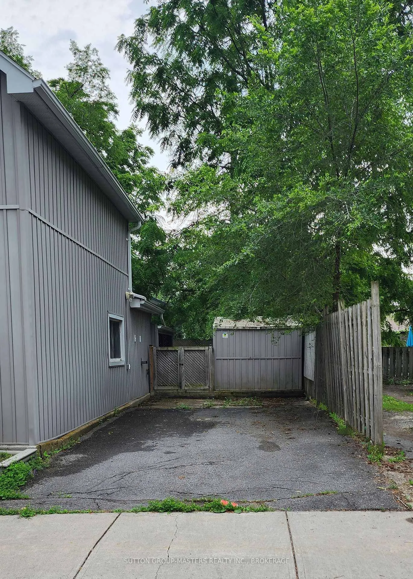 Photo 2 of 16 Corrigan Street, Kingston, East of Sir John A. Blvd — HOMEH