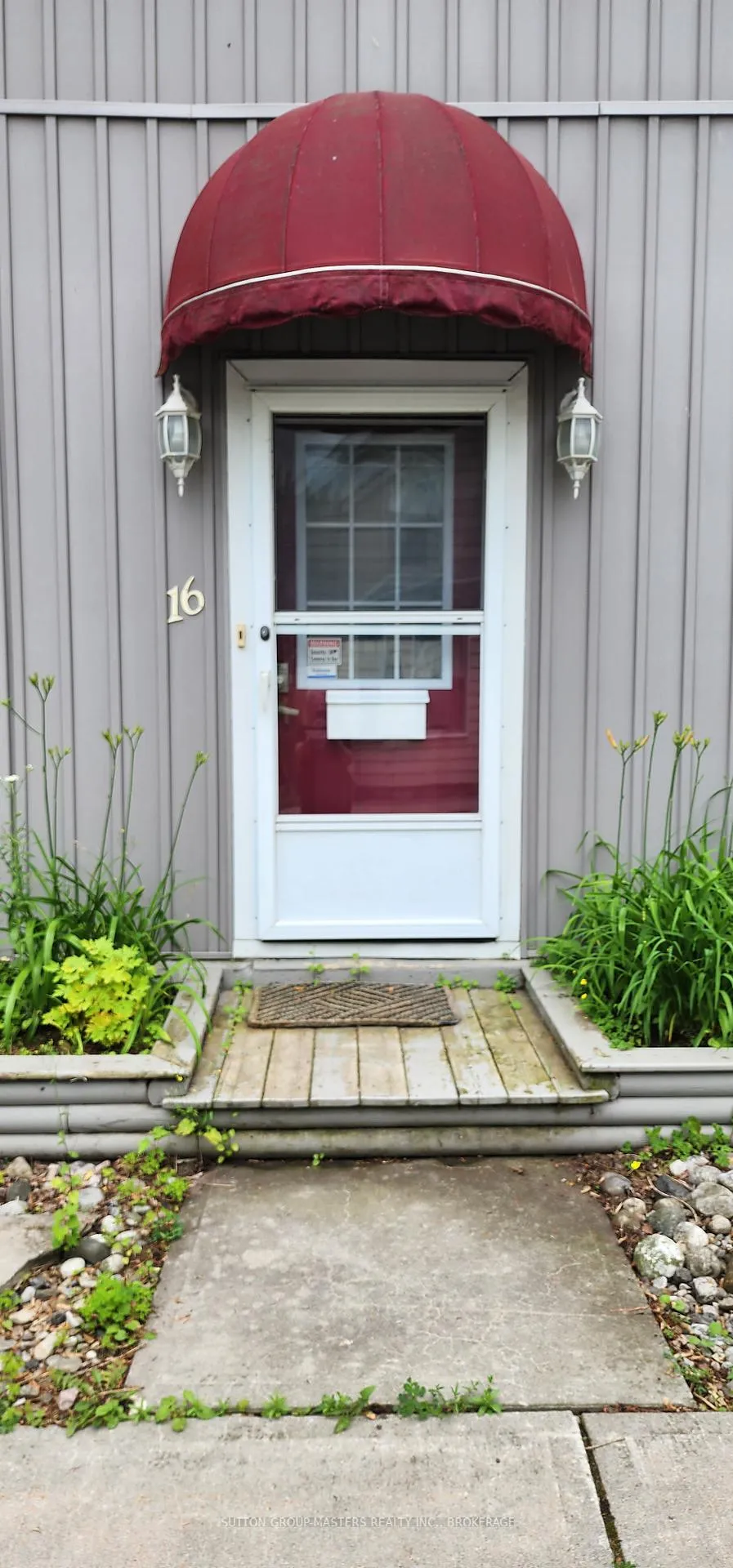 Photo 3 of 16 Corrigan Street, Kingston, East of Sir John A. Blvd — HOMEH