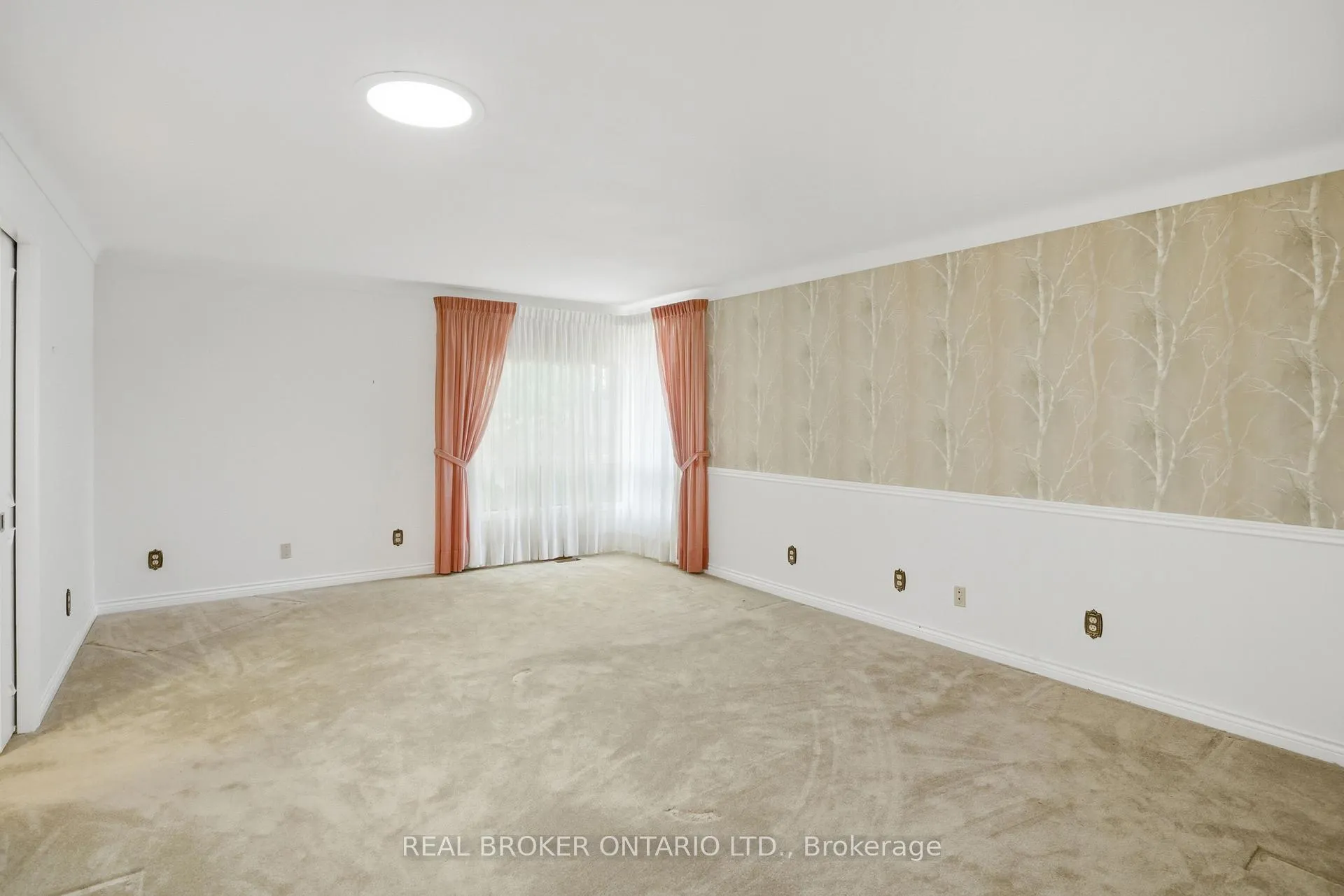 Photo 20 of 23 Kings Grant Road, St. Catharines, Lakeshore — HOMEH