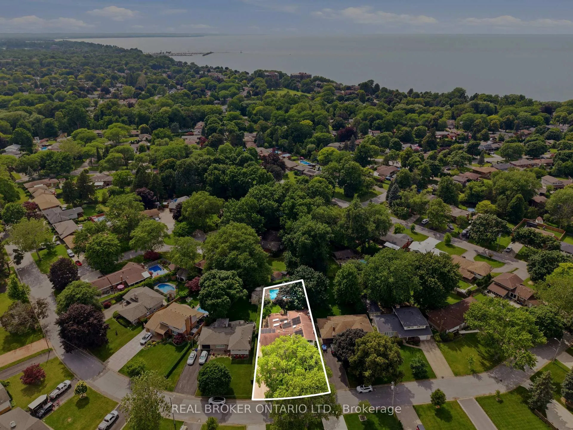 Photo 40 of 23 Kings Grant Road, St. Catharines, Lakeshore — HOMEH