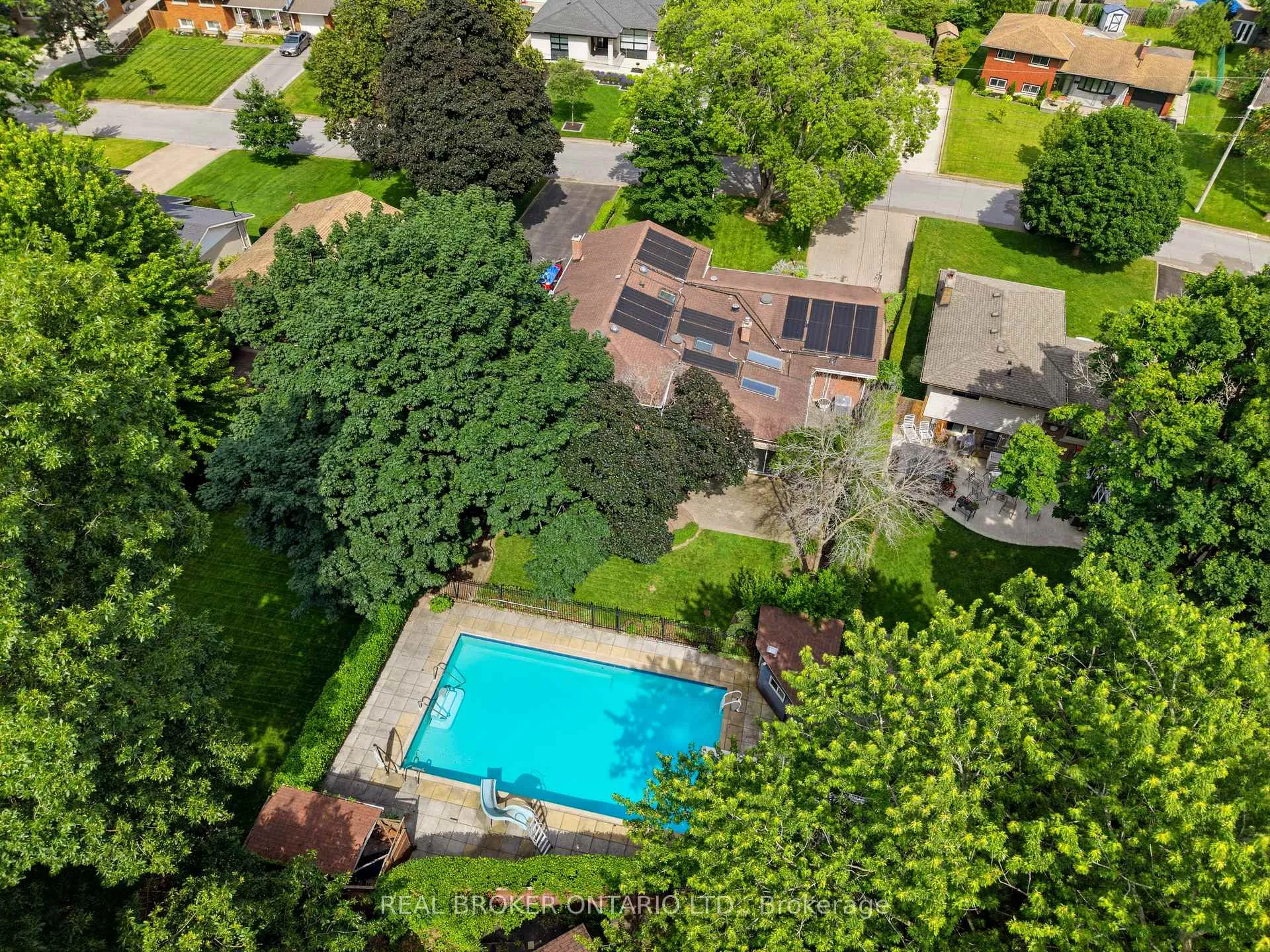 Photo 42 of 23 Kings Grant Road, St. Catharines, Lakeshore — HOMEH