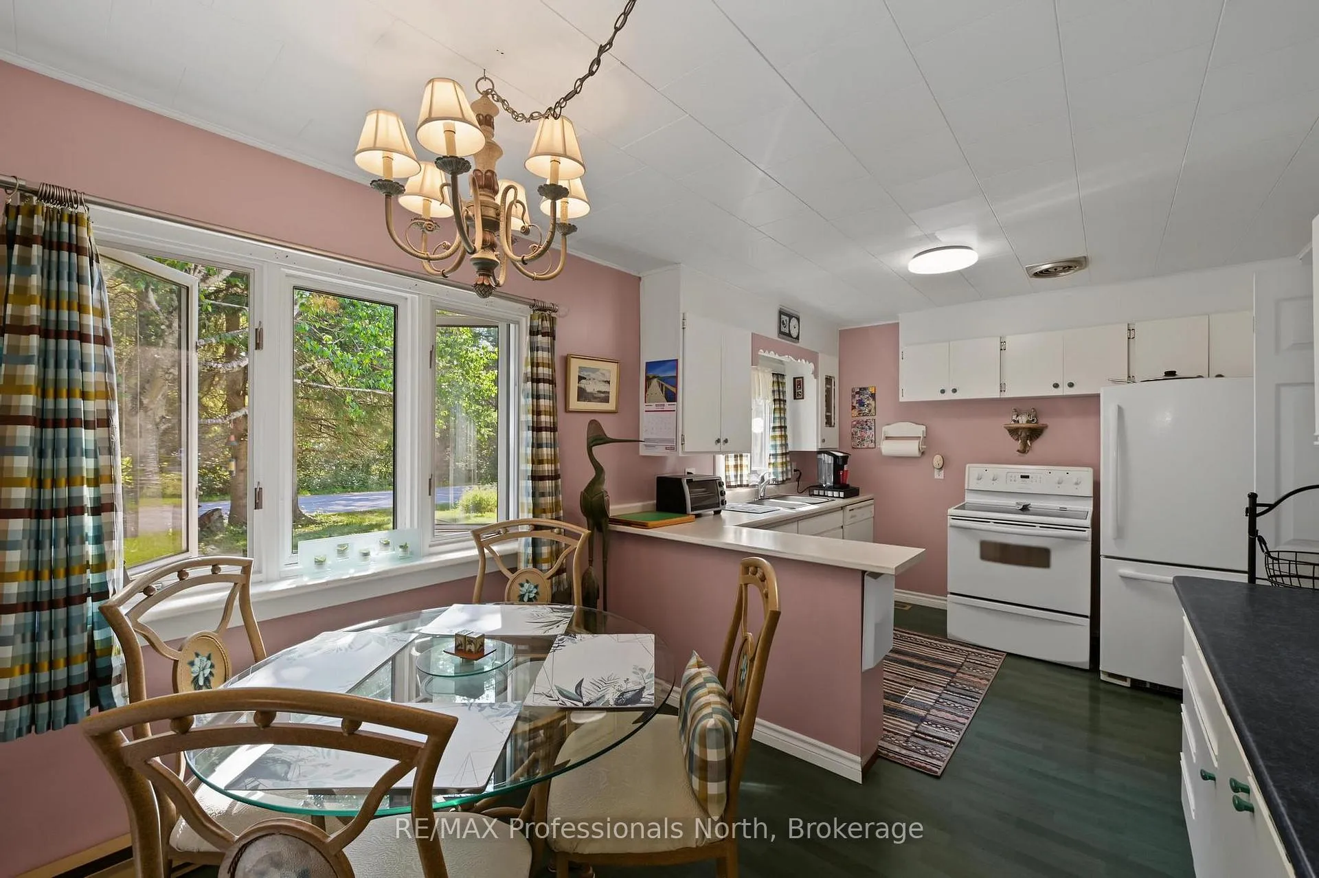 Photo 9 of 5 Stouffer Street, Minden Hills, Minden — HOMEH